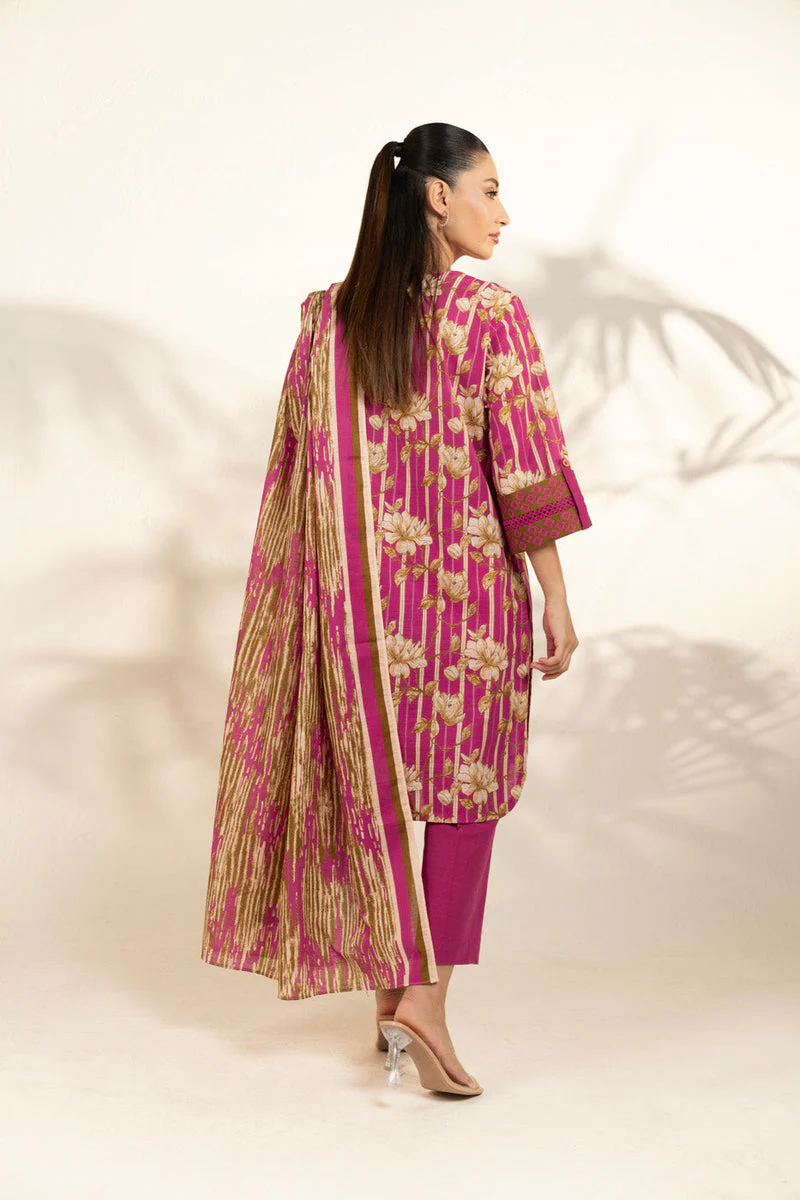 Al Karam Stitched Khaddar 3 Piece FW-121-25-1 Pink J(18) - Image 4