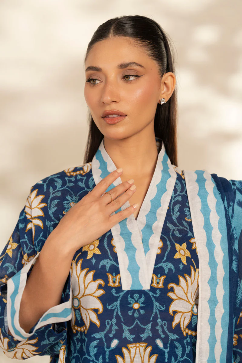Al Karam Stitched Khaddar 3 Piece FW-175-25-1 Dark Blue J(18) - Image 3