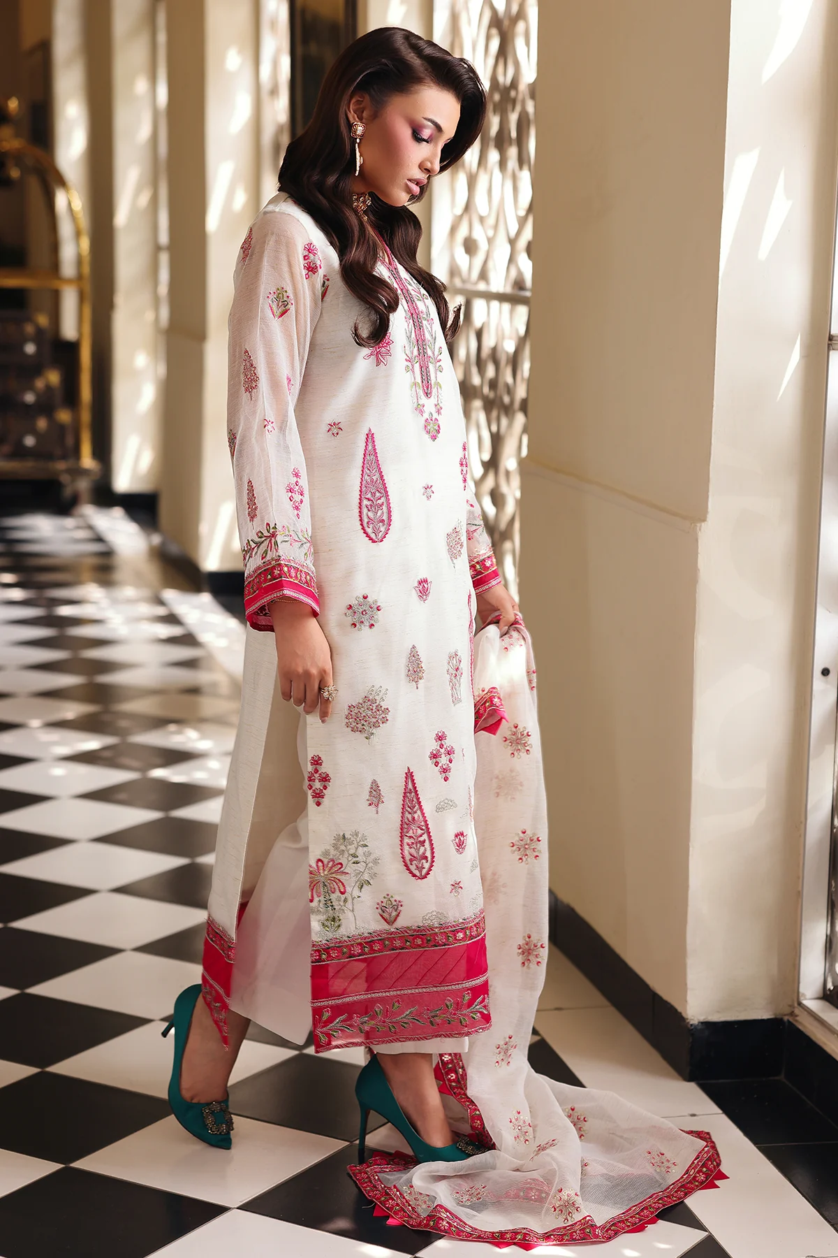 Charizma Raw-Silk Stitched 3 Piece Cma-5-237 - Image 3