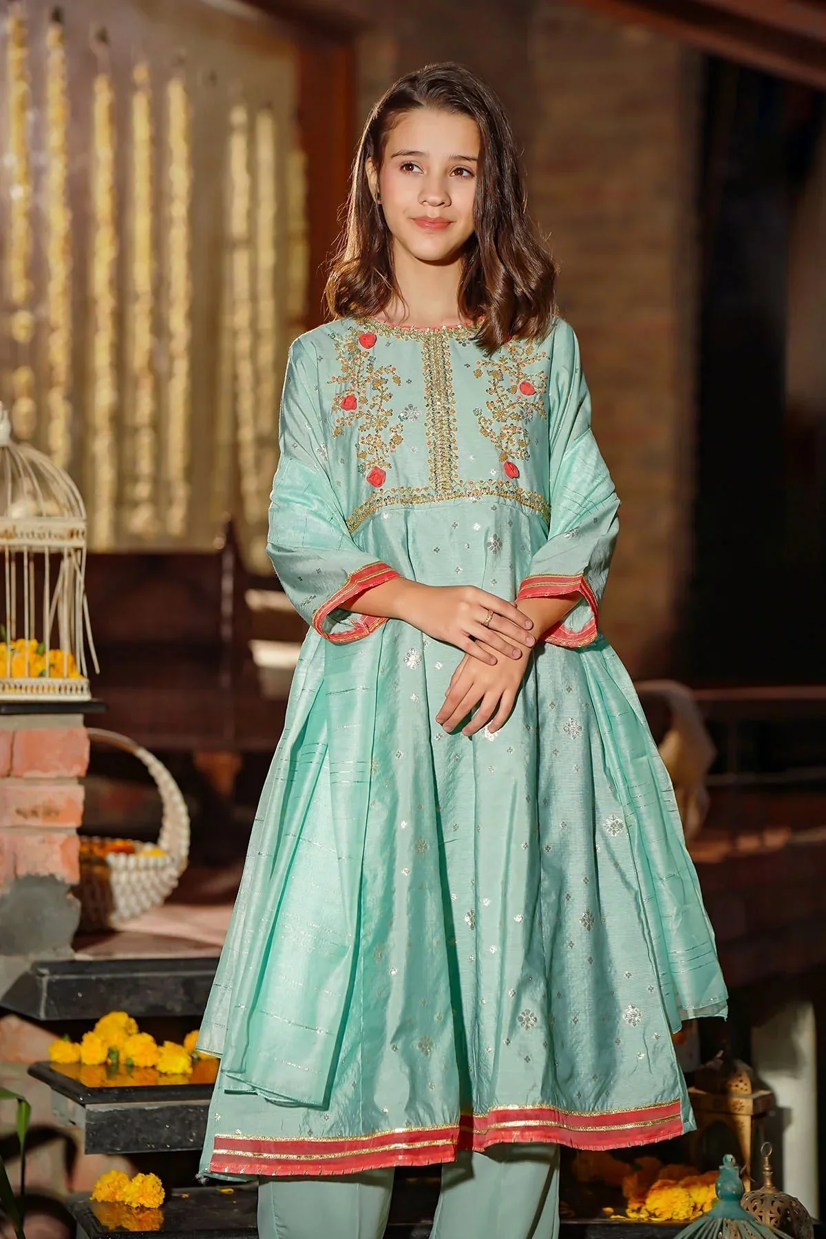 Girls Festive 3 Piece MAX 38 J(fw 4) - Image 2