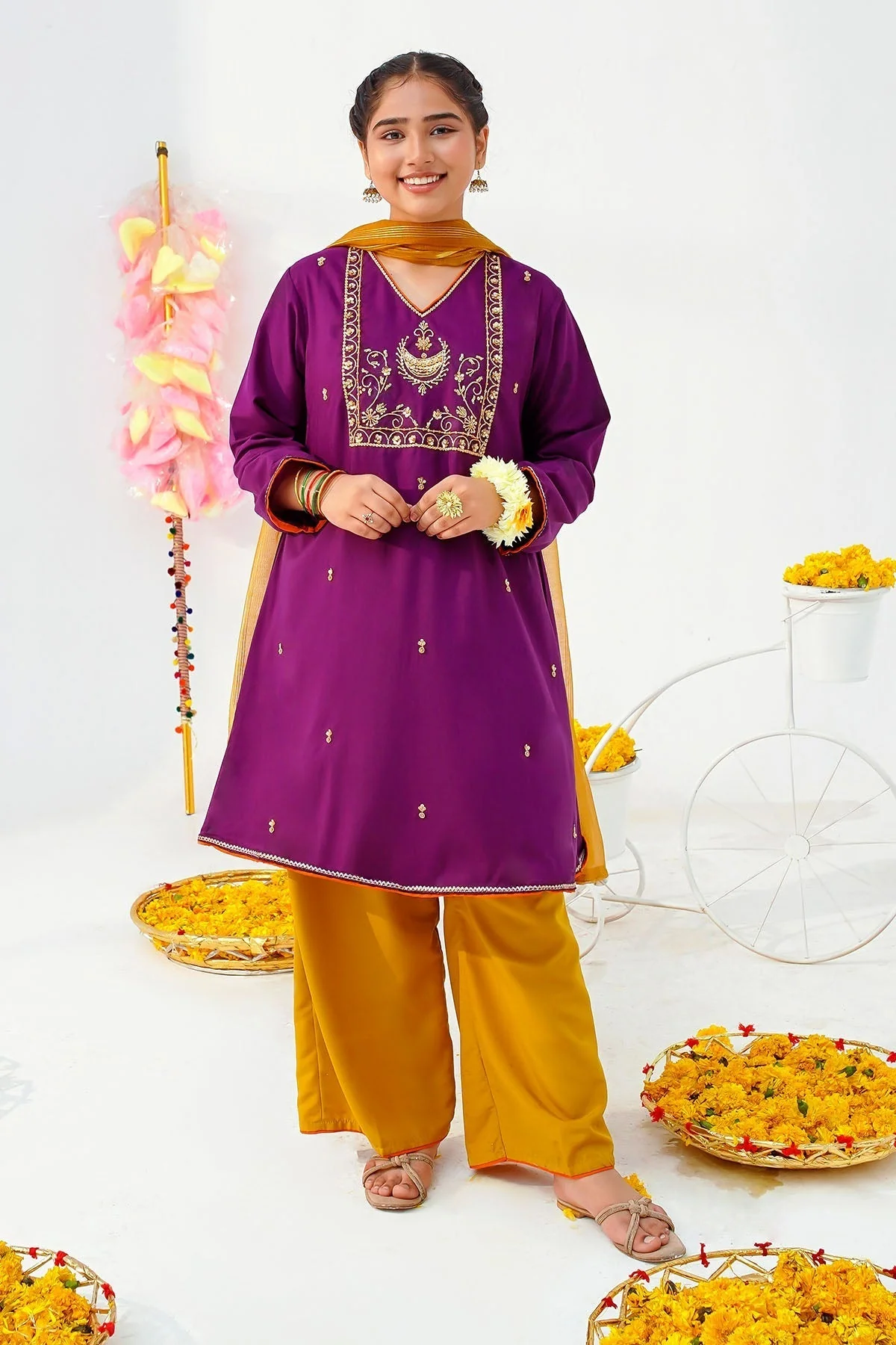 Girls Stitched 3 Piece MHD 17 - Image 5
