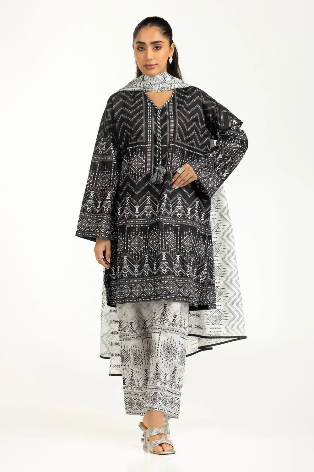 Gul Ahmed Stitched Lawn 3 Piece B#62004 J(69) NY 63