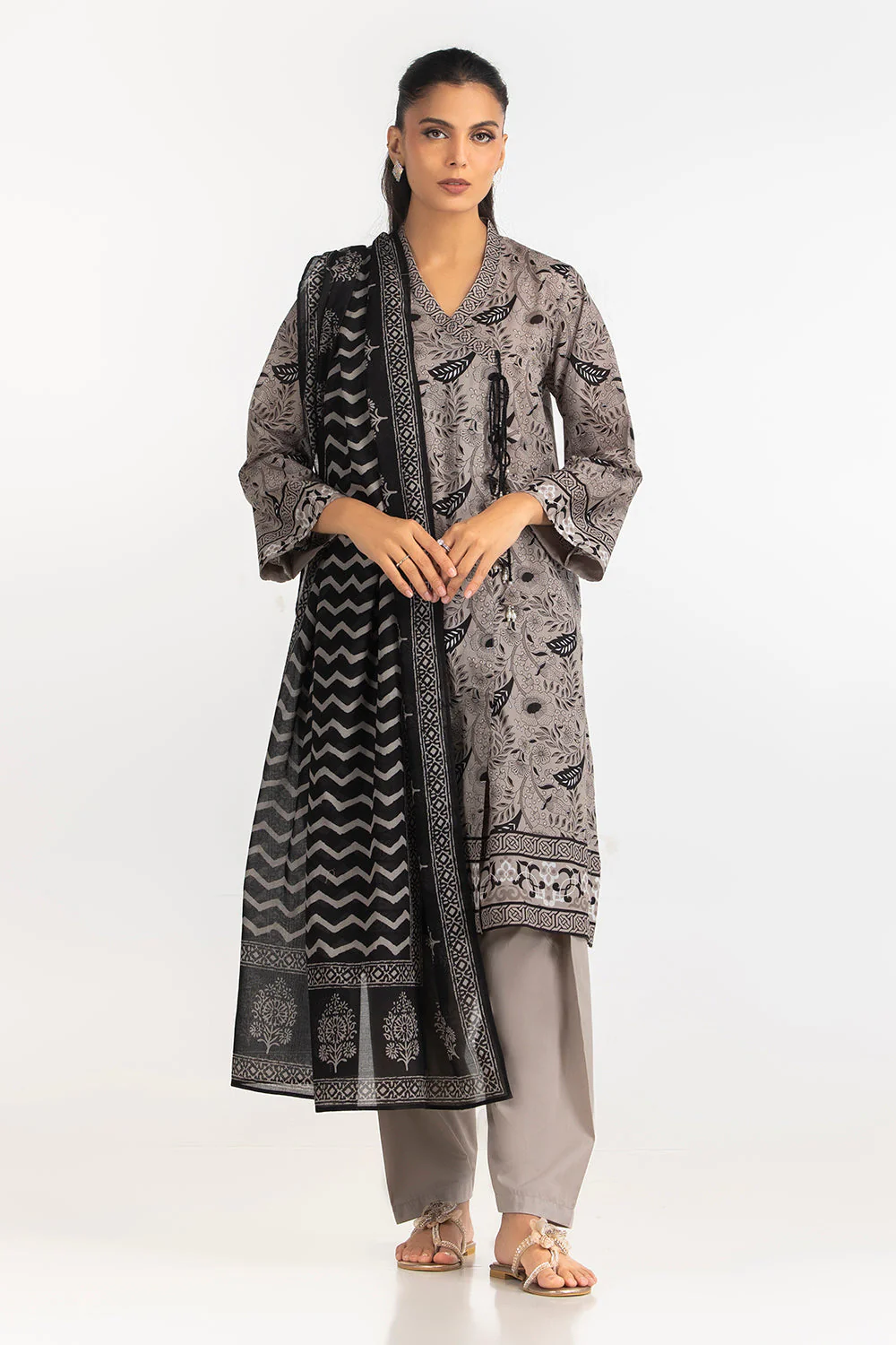 Gul Ahmed Stitched Lawn 3 Piece B#62005 J(66) NY 43