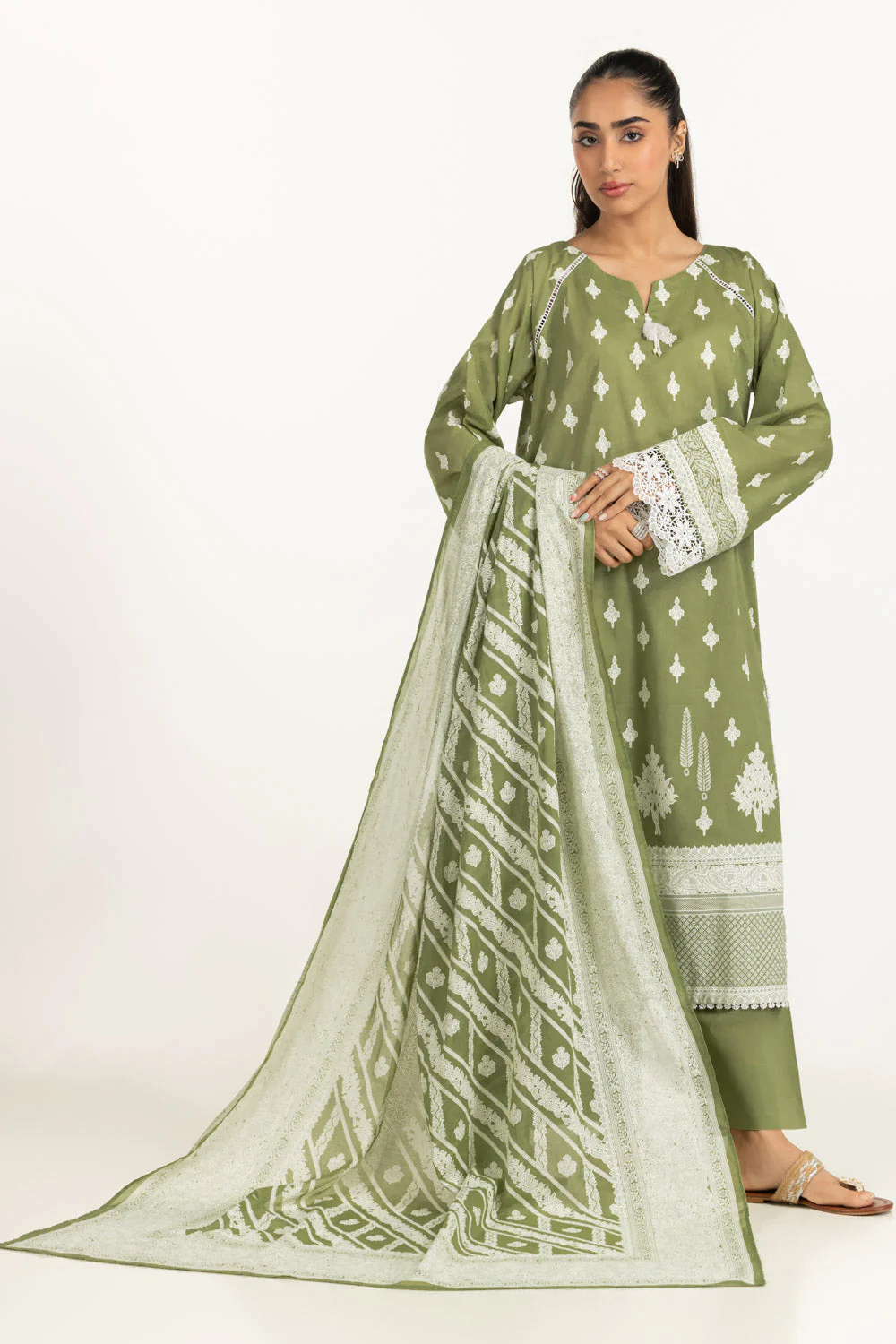 Gul Ahmed Stitched Lawn 3 Piece CL#52436 J(45) Y A1 - Image 3