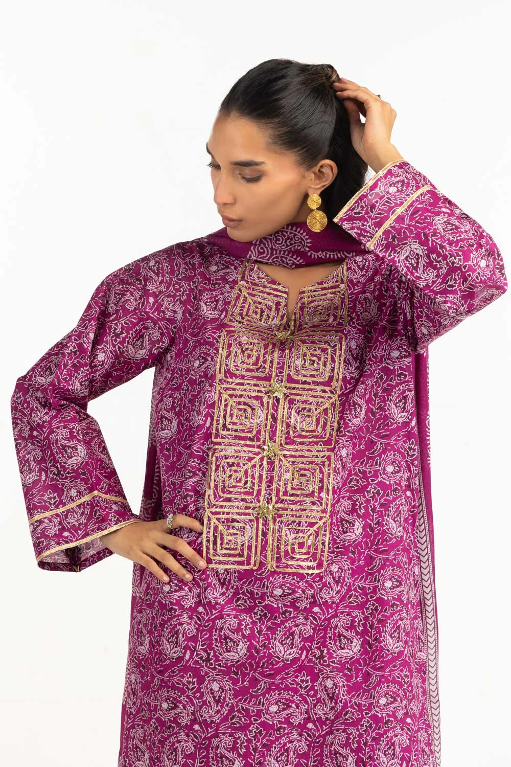 Gul Ahmed Stitched Lawn 3 Piece CL#62041 J(61) Y(10)(11) - Image 4