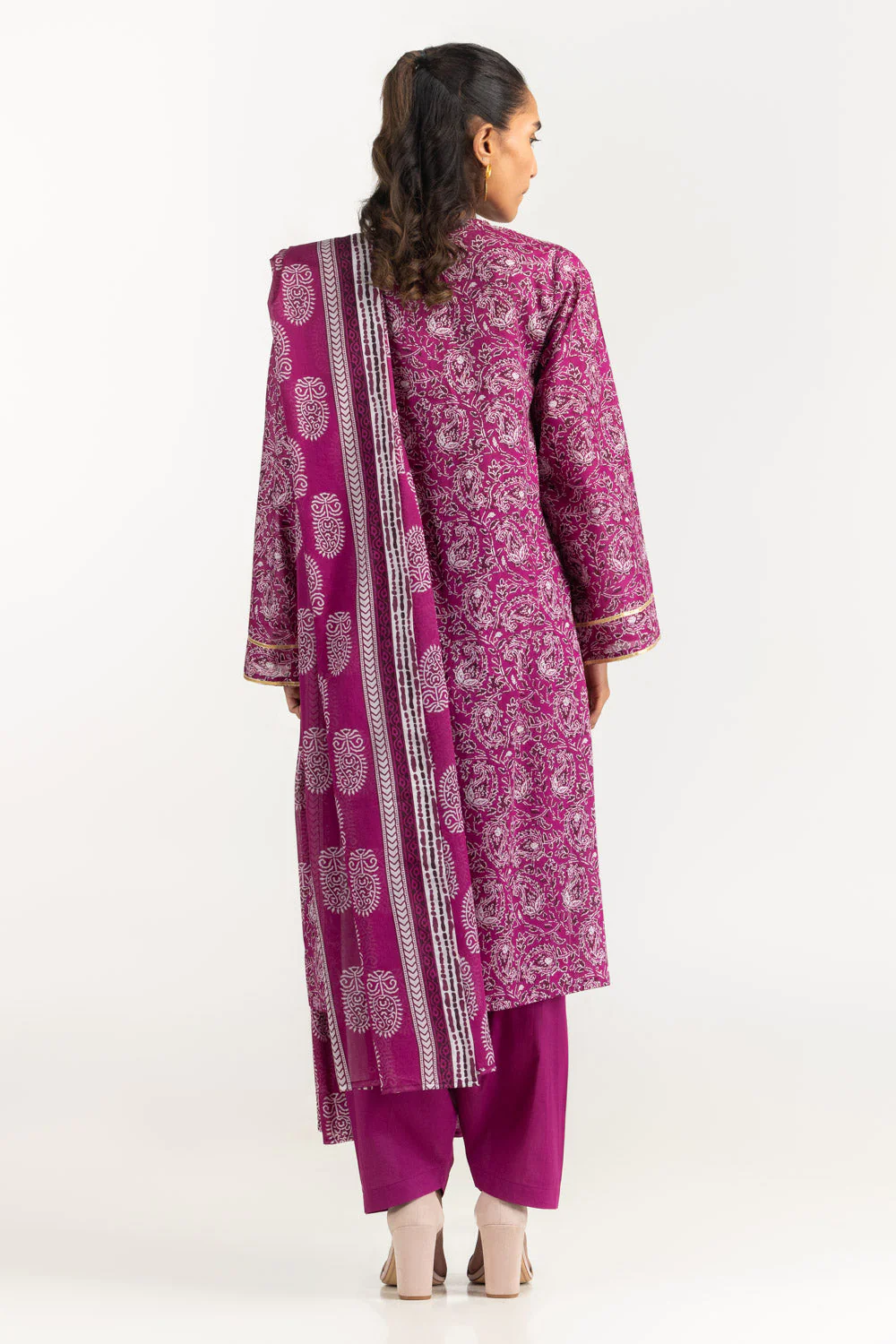 Gul Ahmed Stitched Lawn 3 Piece CL#62041 J(61) Y(10)(11) - Image 5