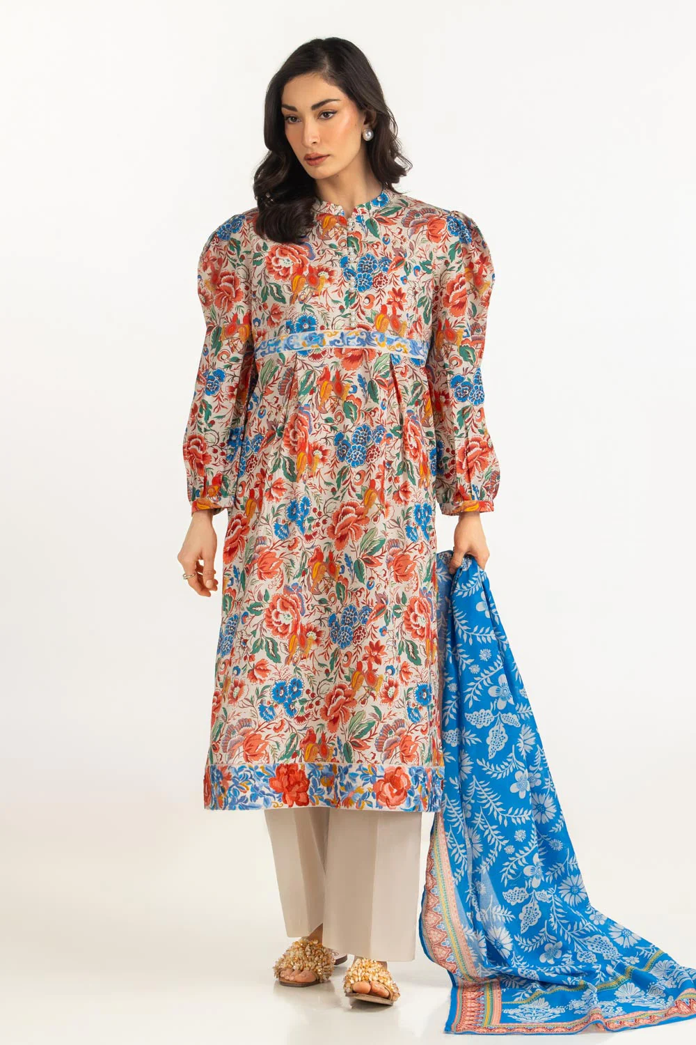 Gul Ahmed Stitched Lawn 3 Piece CL#62084 J(66) NY (45) - Image 4