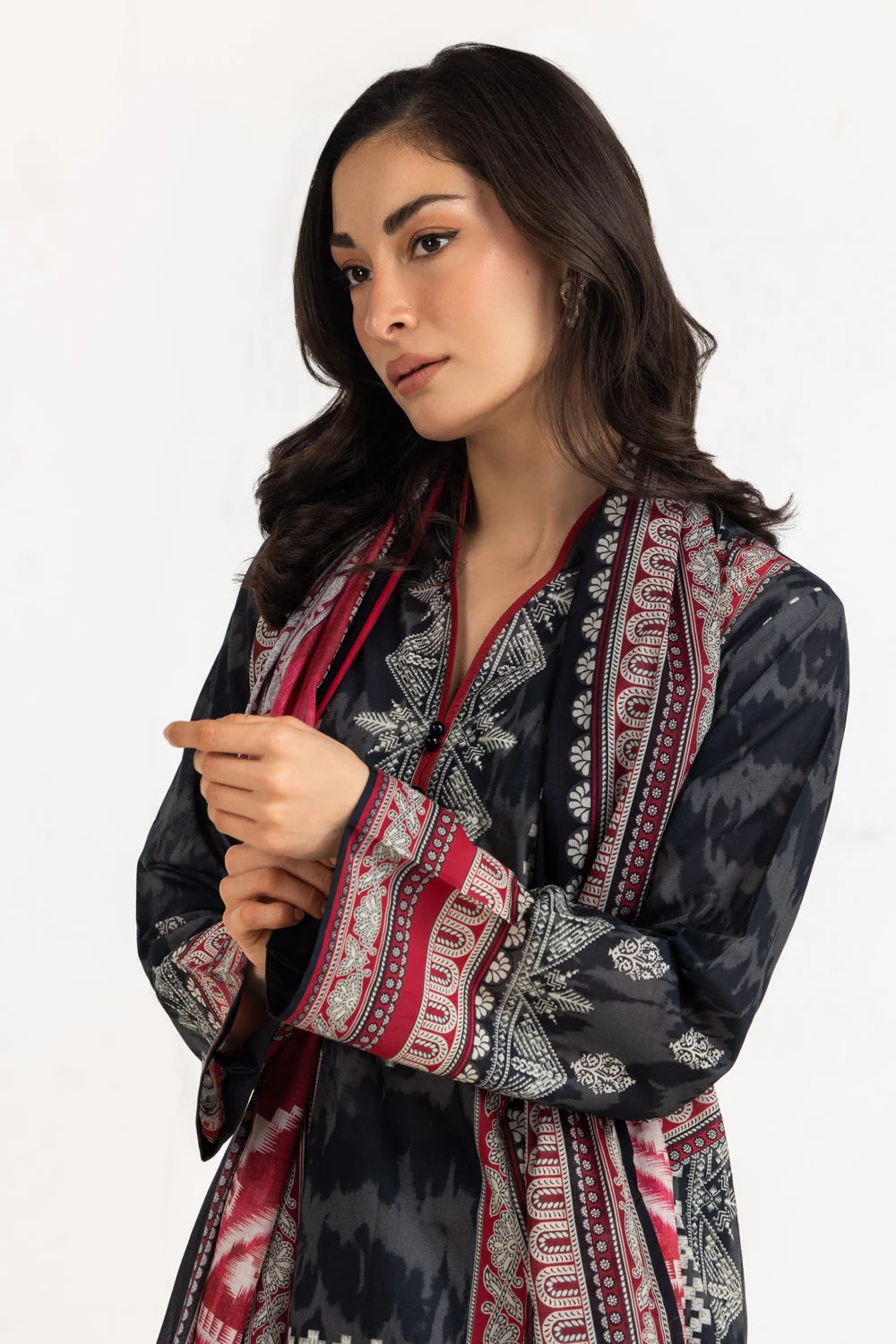 Gul Ahmed Stitched Lawn 3 Piece CL#62229 J(55) NY(47) - Image 4