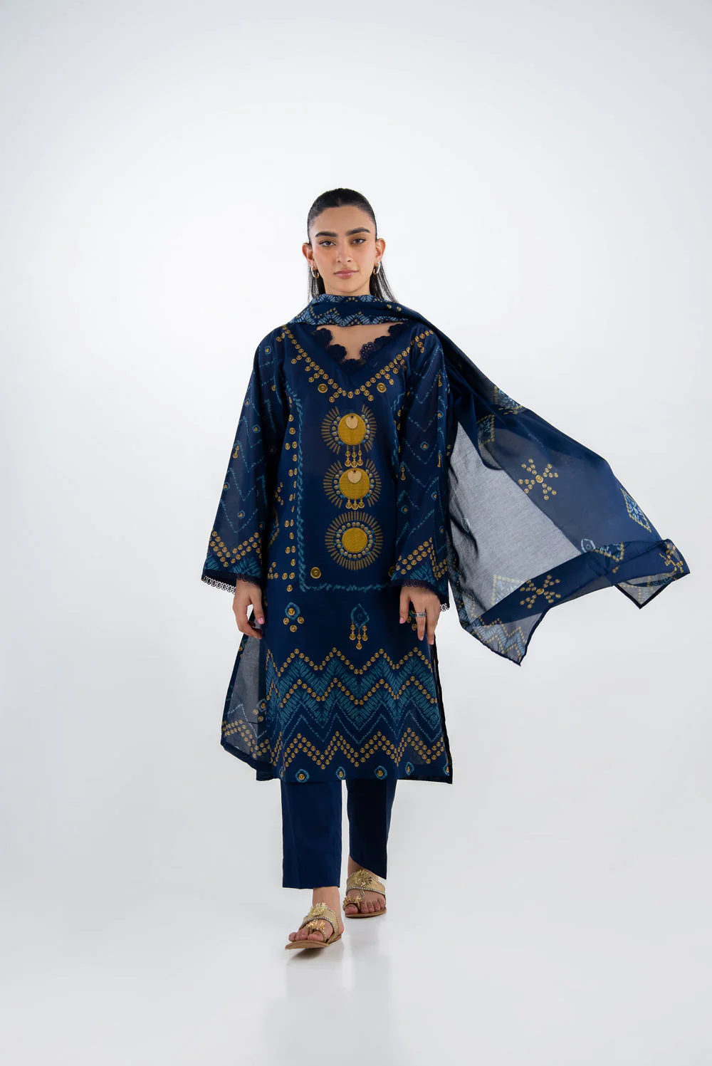 Gul Ahmed Stitched Lawn 3 Piece CL#62230 J(41&42) NY 58 - Image 4