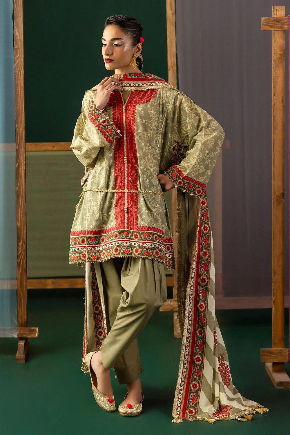 Gul Ahmed Stitched Lawn 3 Piece CL#62295 J(49) NY 61