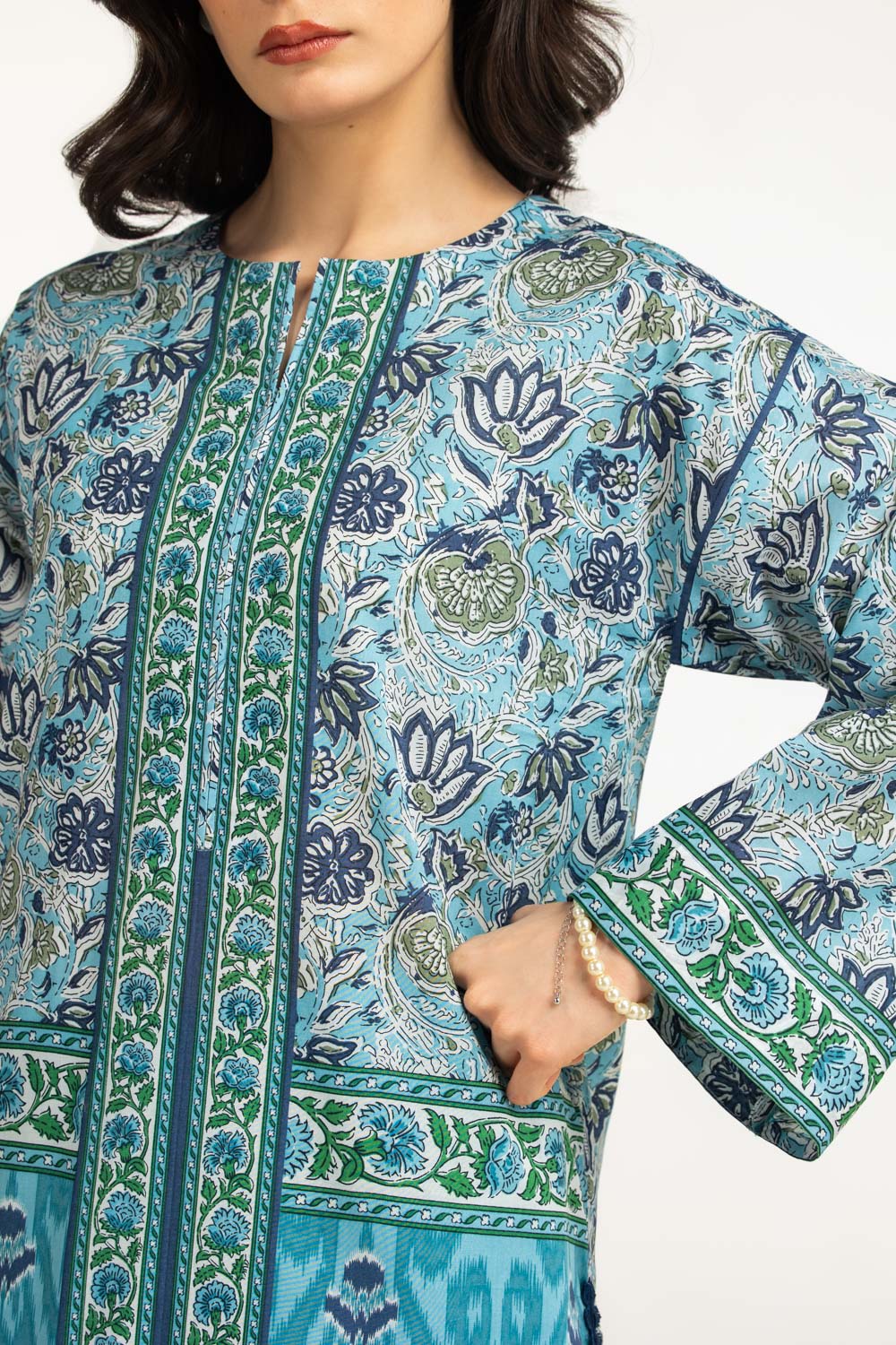 Gul Ahmed Stitched Lawn 3 Piece CL#62303 J(50) Y(2) NY 69 - Image 2