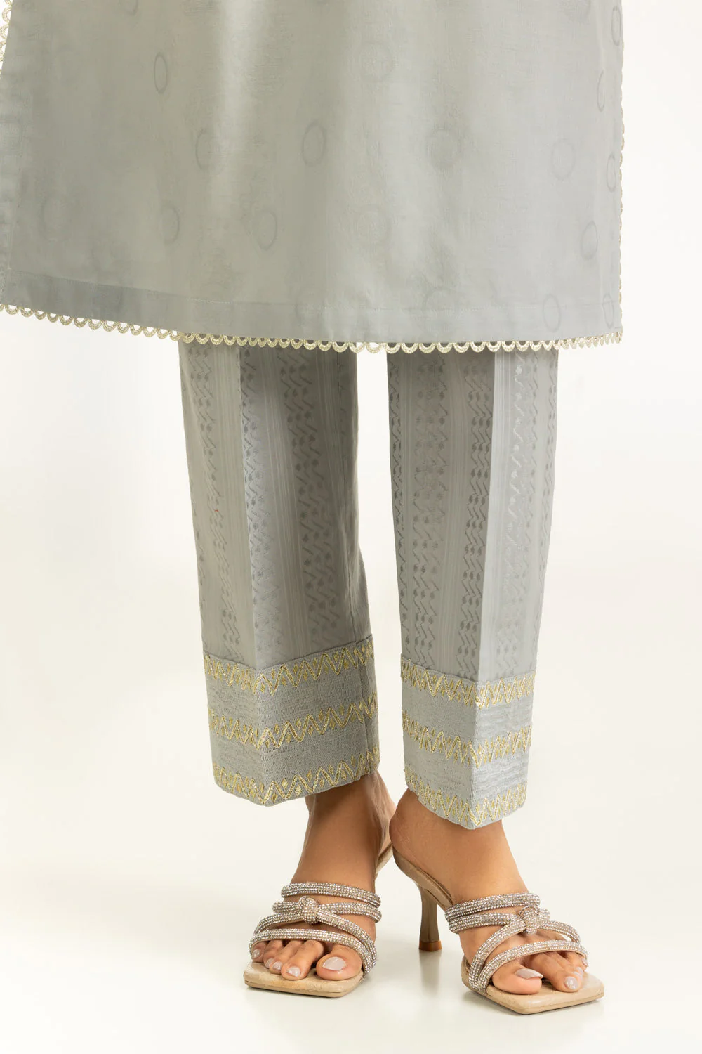 Gul Ahmed Festive 3 Piece IUSTKSD-1081 J(29) - Image 6