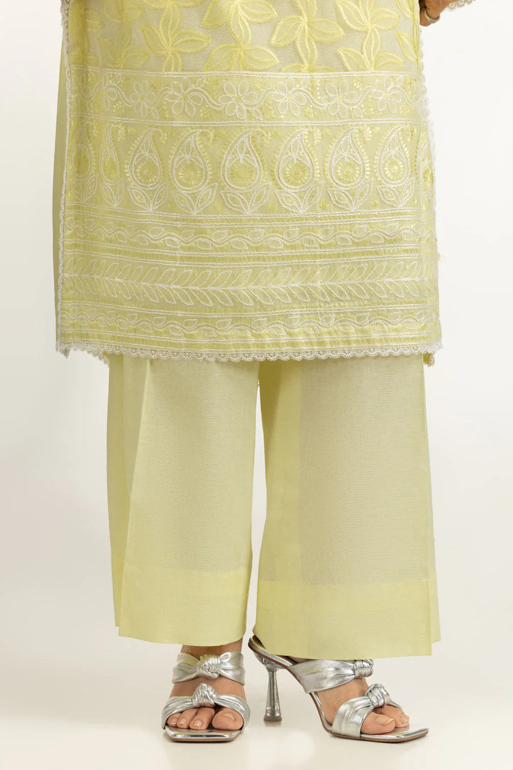 Gul Ahmed Festive 3 Piece IUSTKSD-1086 J(22) y31 - Image 3