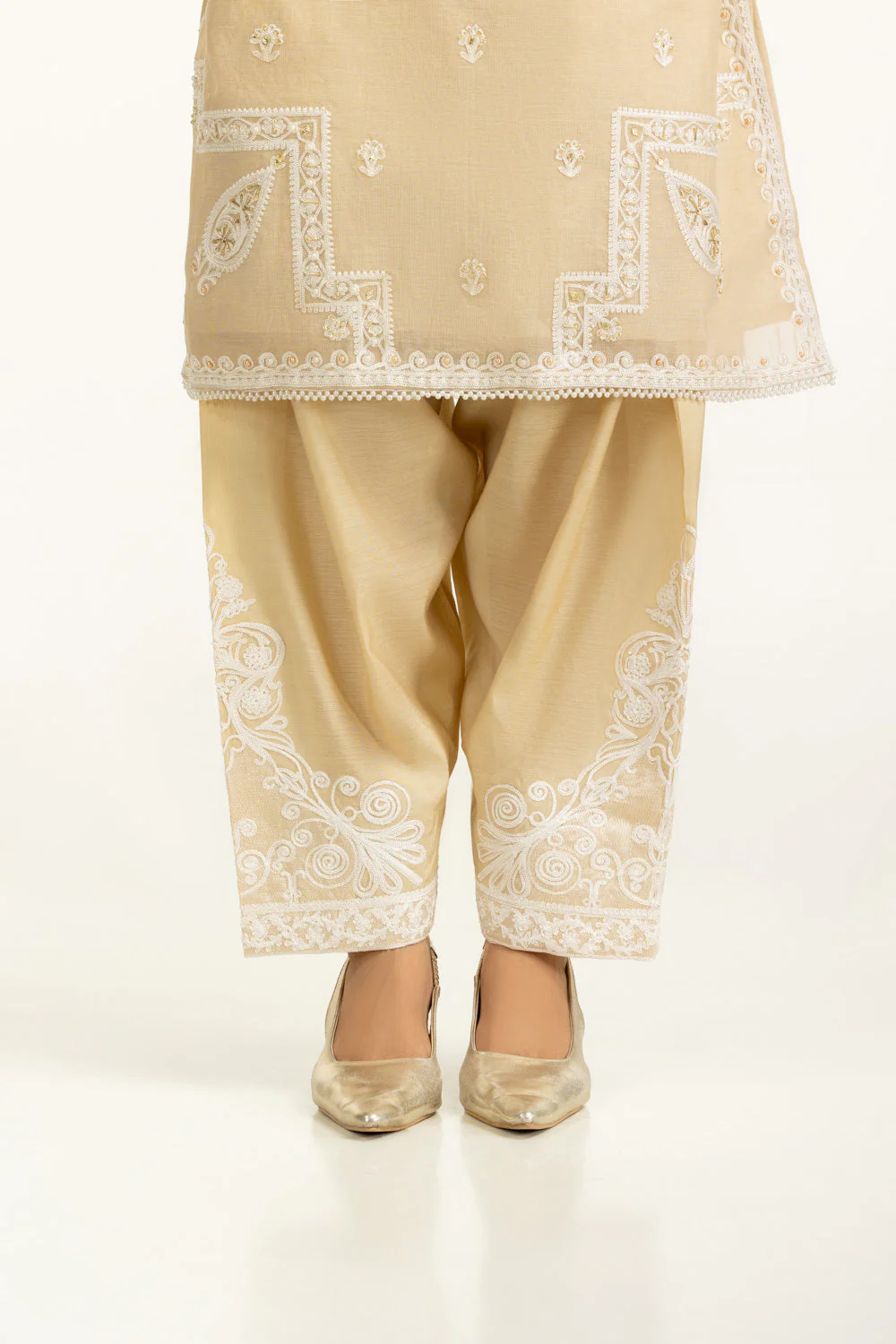 Gul Ahmed Festive 3 Piece IUSTKSD-1092 J(20) - Image 3