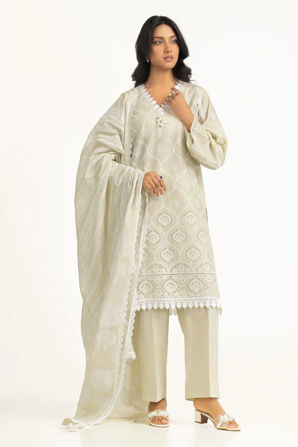 Gul Ahmed Festive 3 Piece IUSTKSD-2016 J(25) y33