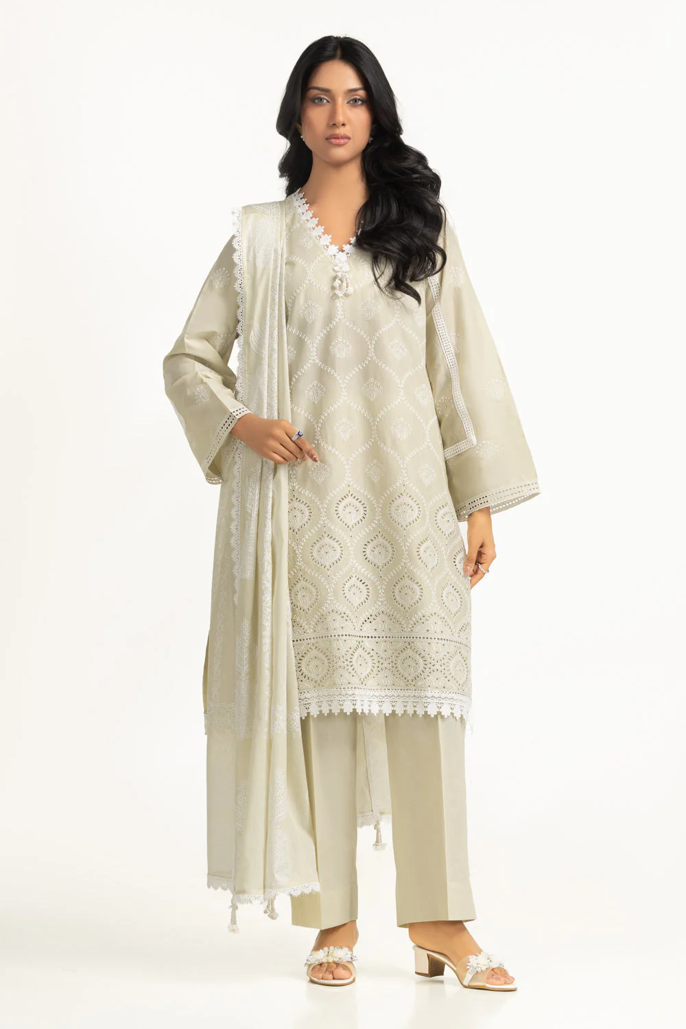 Gul Ahmed Festive 3 Piece IUSTKSD-2016 J(25) y33 - Image 2