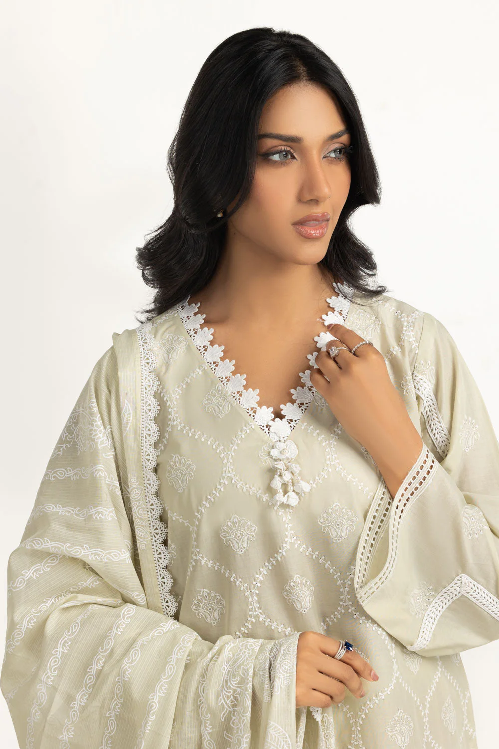 Gul Ahmed Festive 3 Piece IUSTKSD-2016 J(25) y33 - Image 6