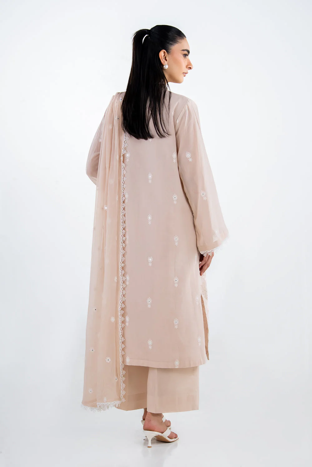 Gul Ahmed Stitched Swiss Voile 3 Piece IUSTKSD-2320 J(61) NY 59 - Image 4