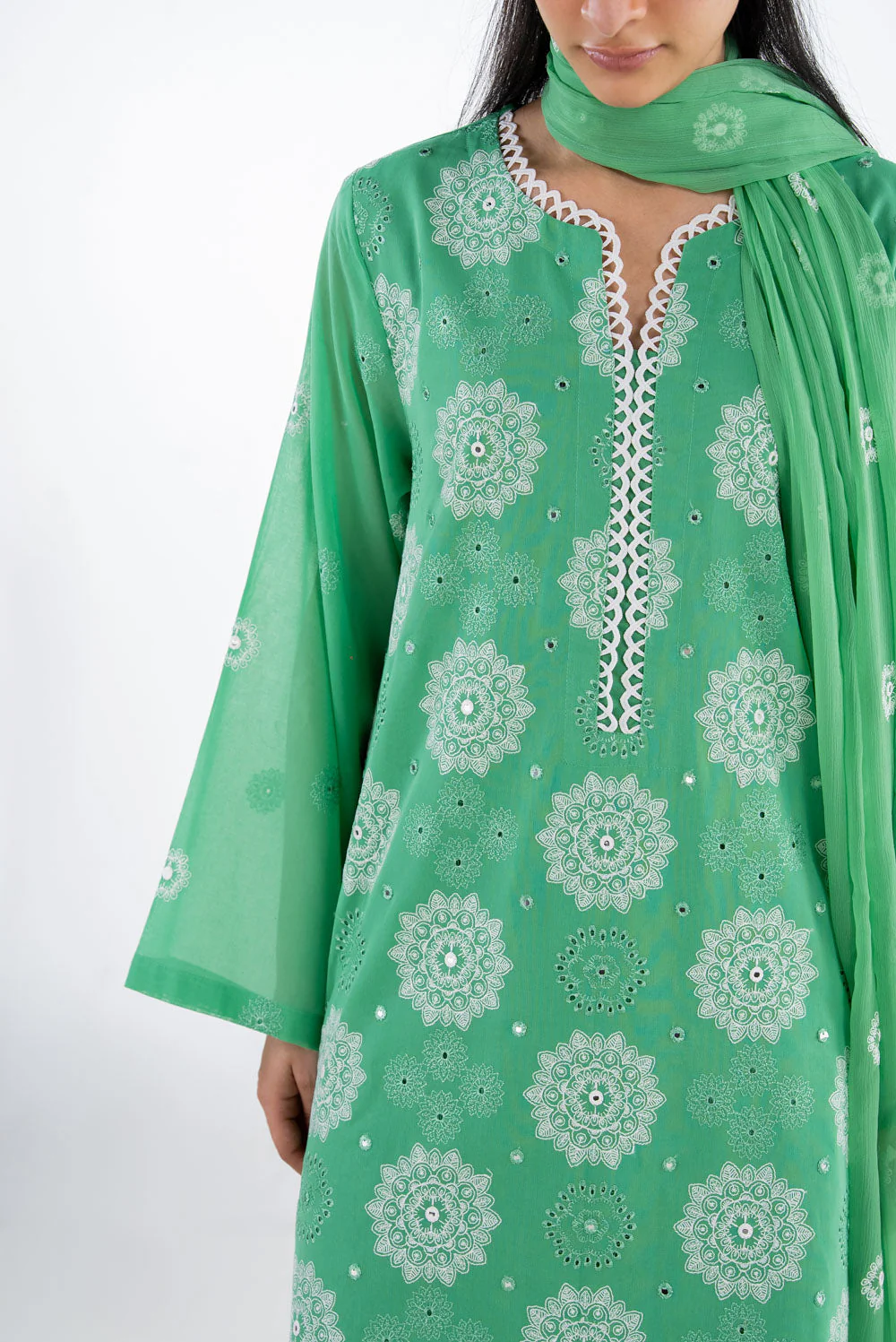 Gul Ahmed Stitched Festive 3 Piece IUSTKSD-2326 J(56) NY 38 - Image 2