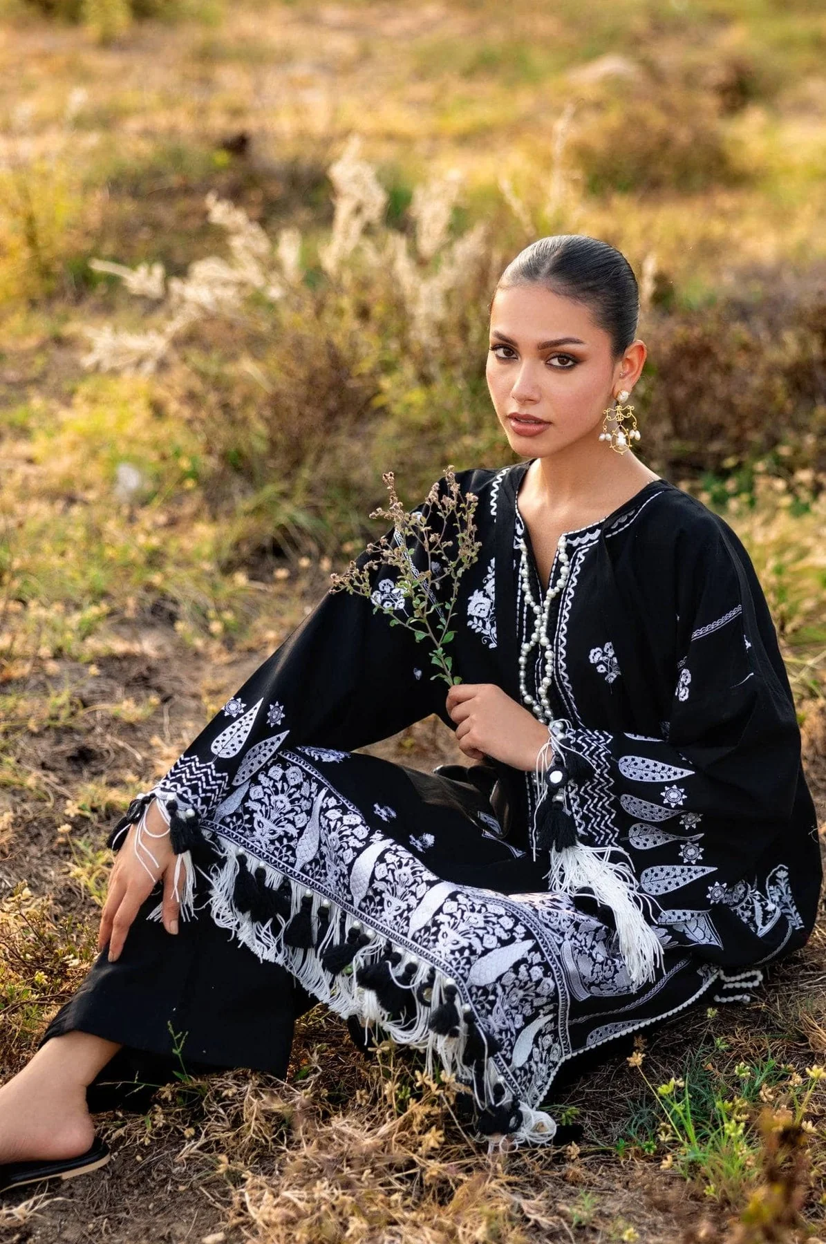 Gul Ahmed Stitched 2 Piece Khaddar TK-52003 J(82) - Image 2