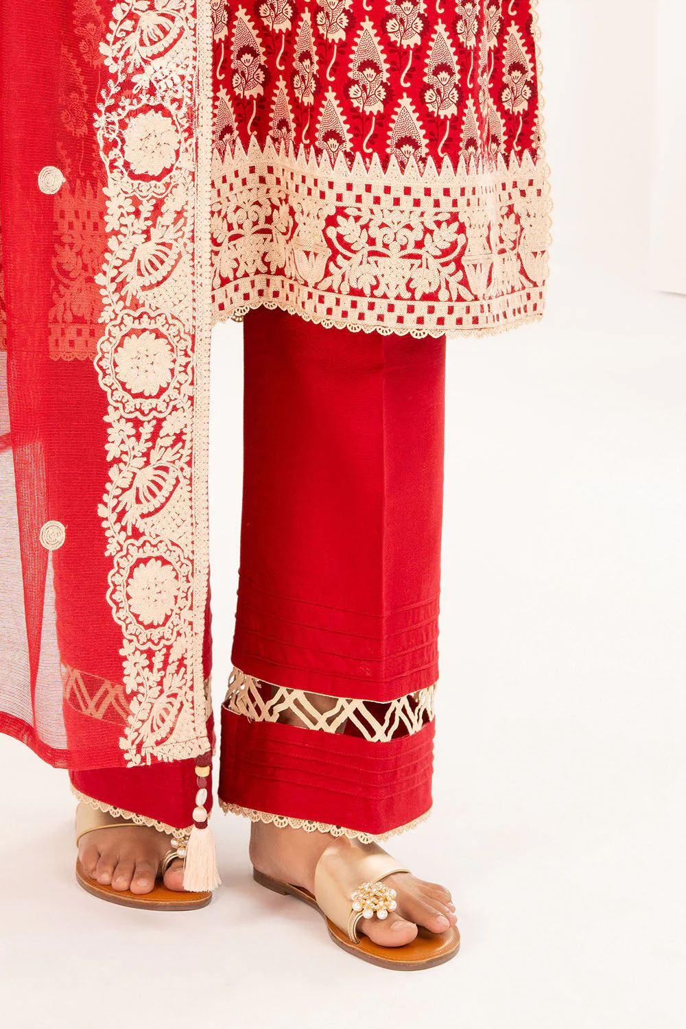 Gul Ahmed Stitched Khaddar 3 Piece CN#52006 J(79) - Image 5