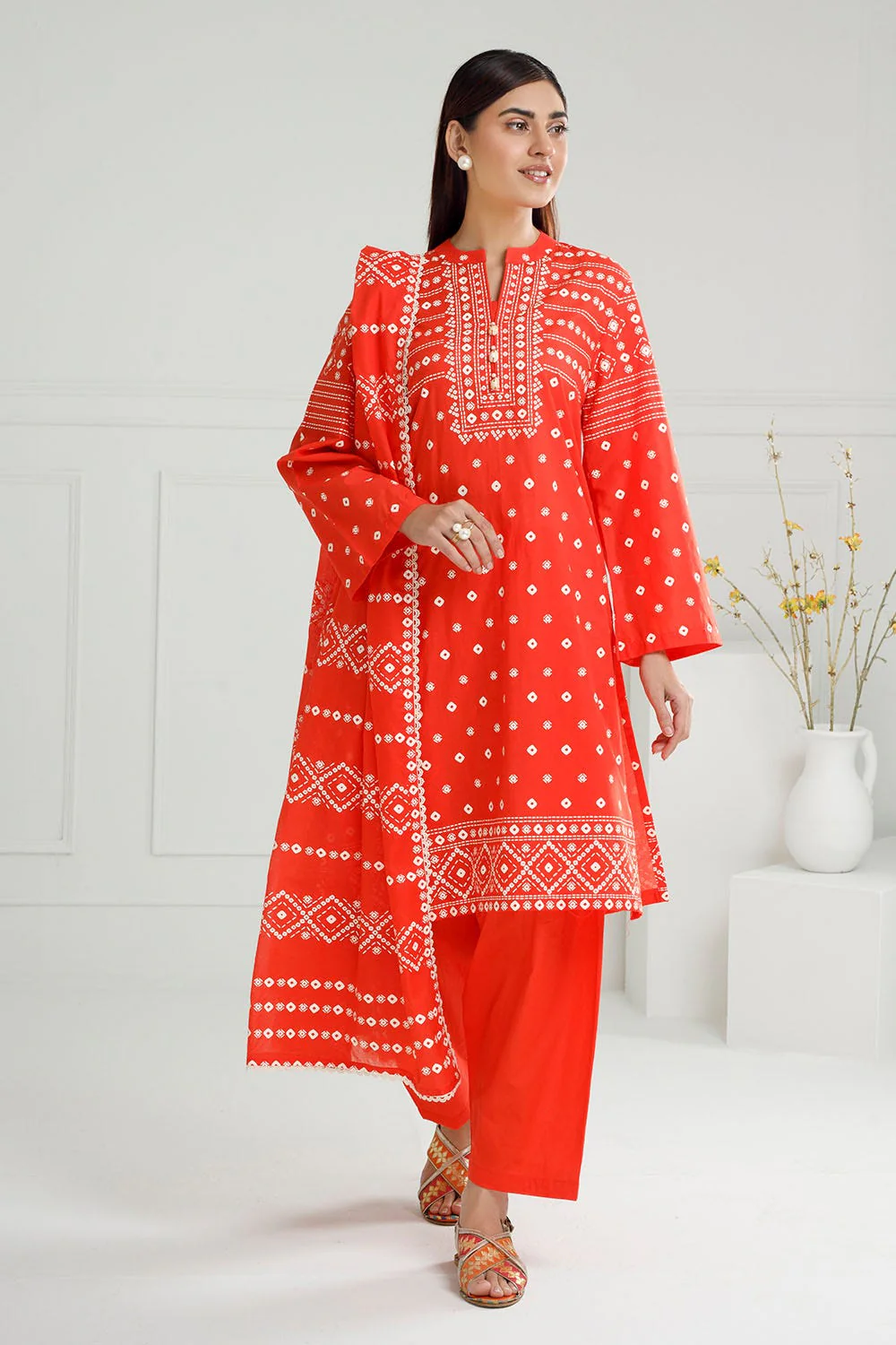 Gul Ahmed Stitched Lawn 3 Piece CL#52172B