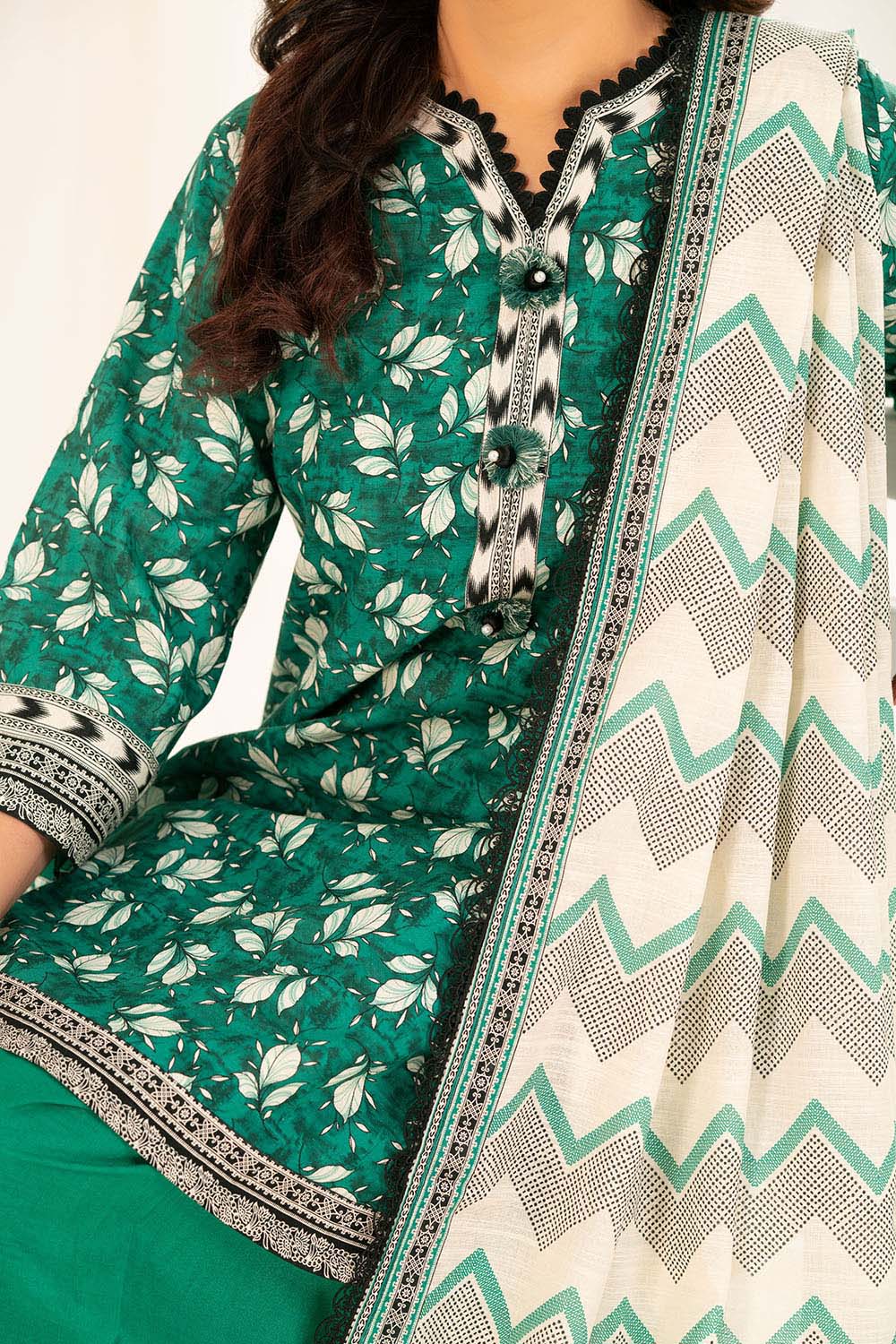 Gul Ahmed Unstitched Khaddar 3 Piece K#52065 - Image 2