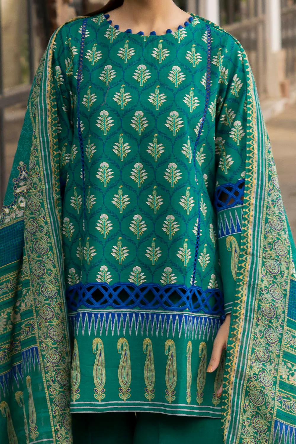 Gul Ahmed Unstitched Khaddar 3 Piece K#52080 - Image 2