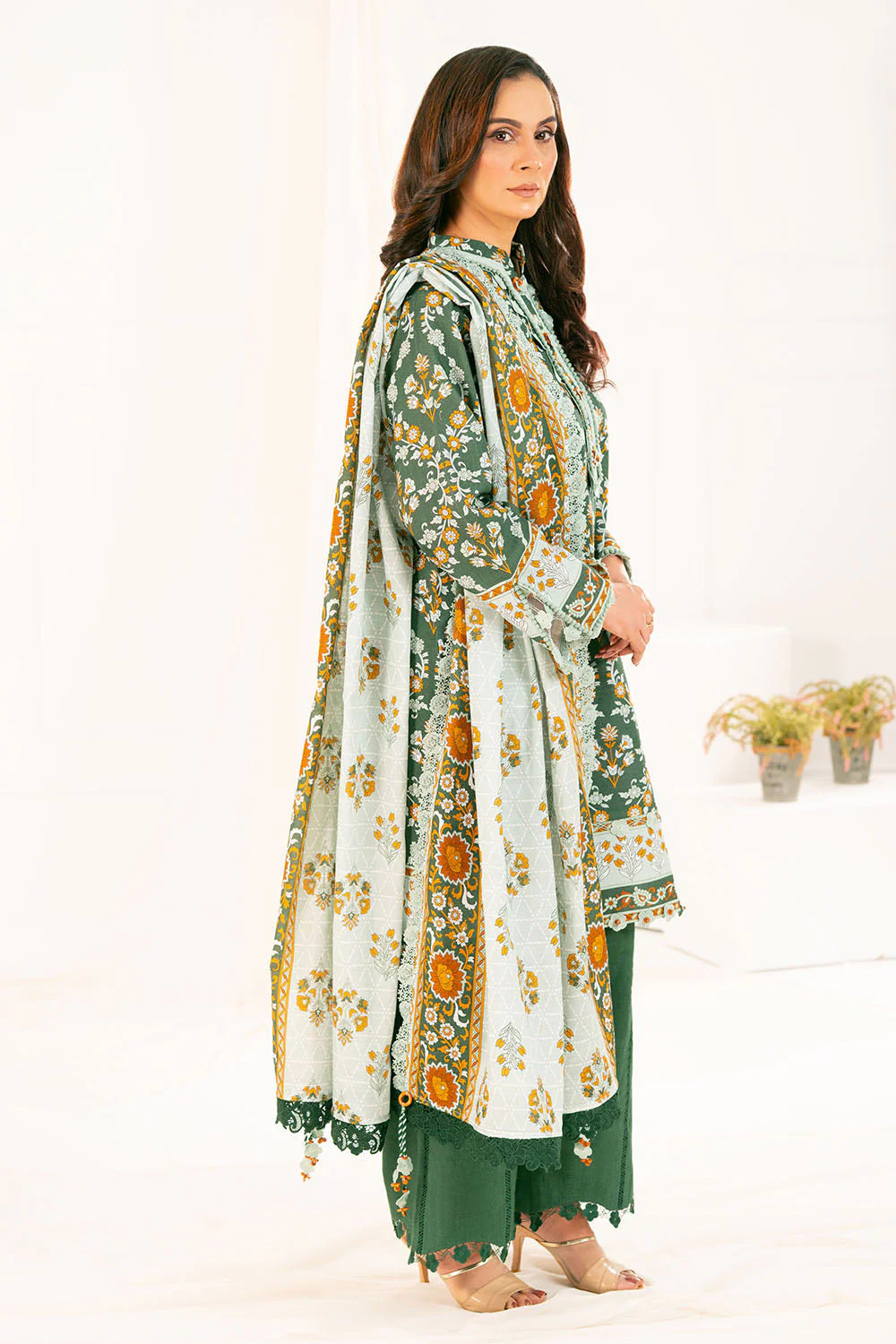 Gul Ahmed Unstitched Khaddar 3 Piece K#52083 - Image 3