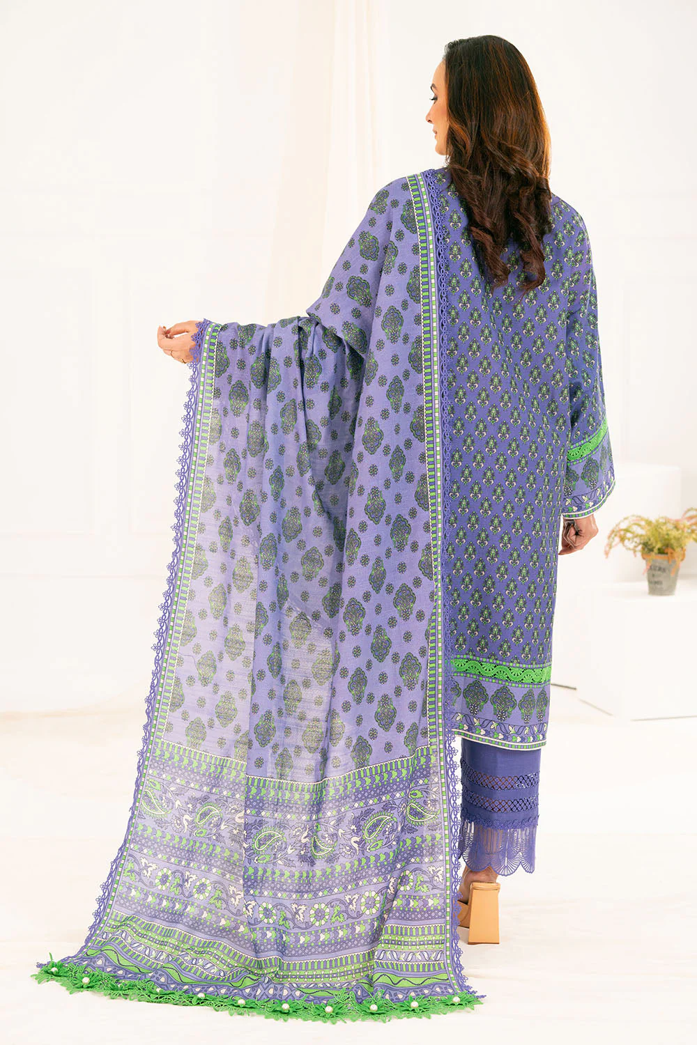 Gul Ahmed Unstitched Khaddar 3 Piece K#52084 - Image 4