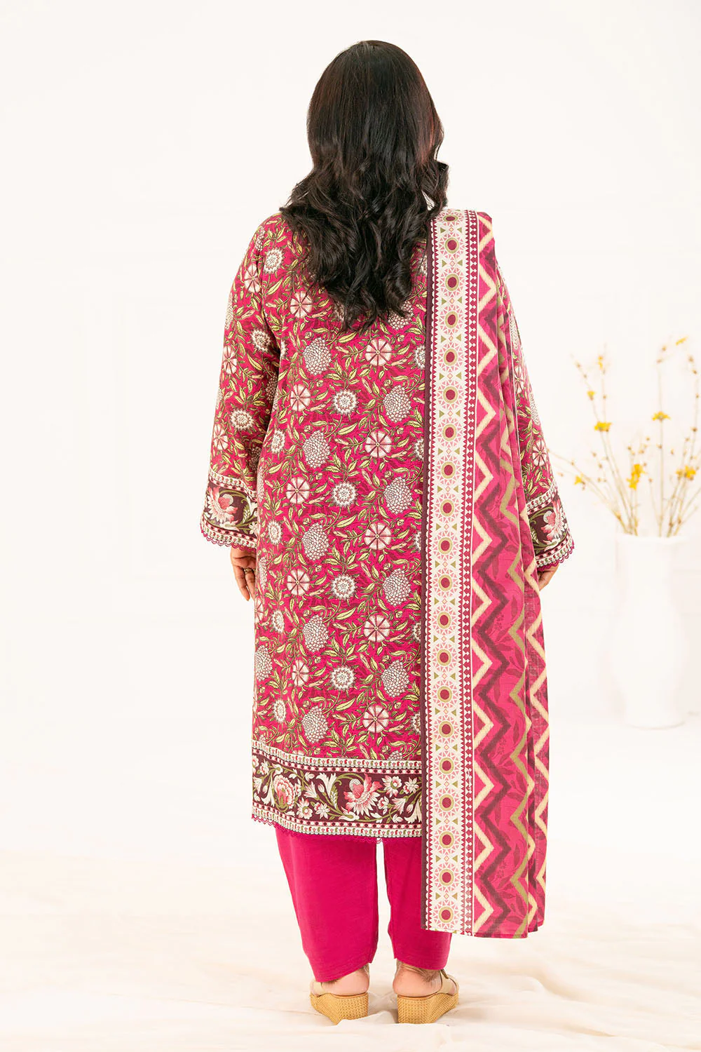 Gul Ahmed Unstitched Khaddar 3 Piece K#52109 - Image 4