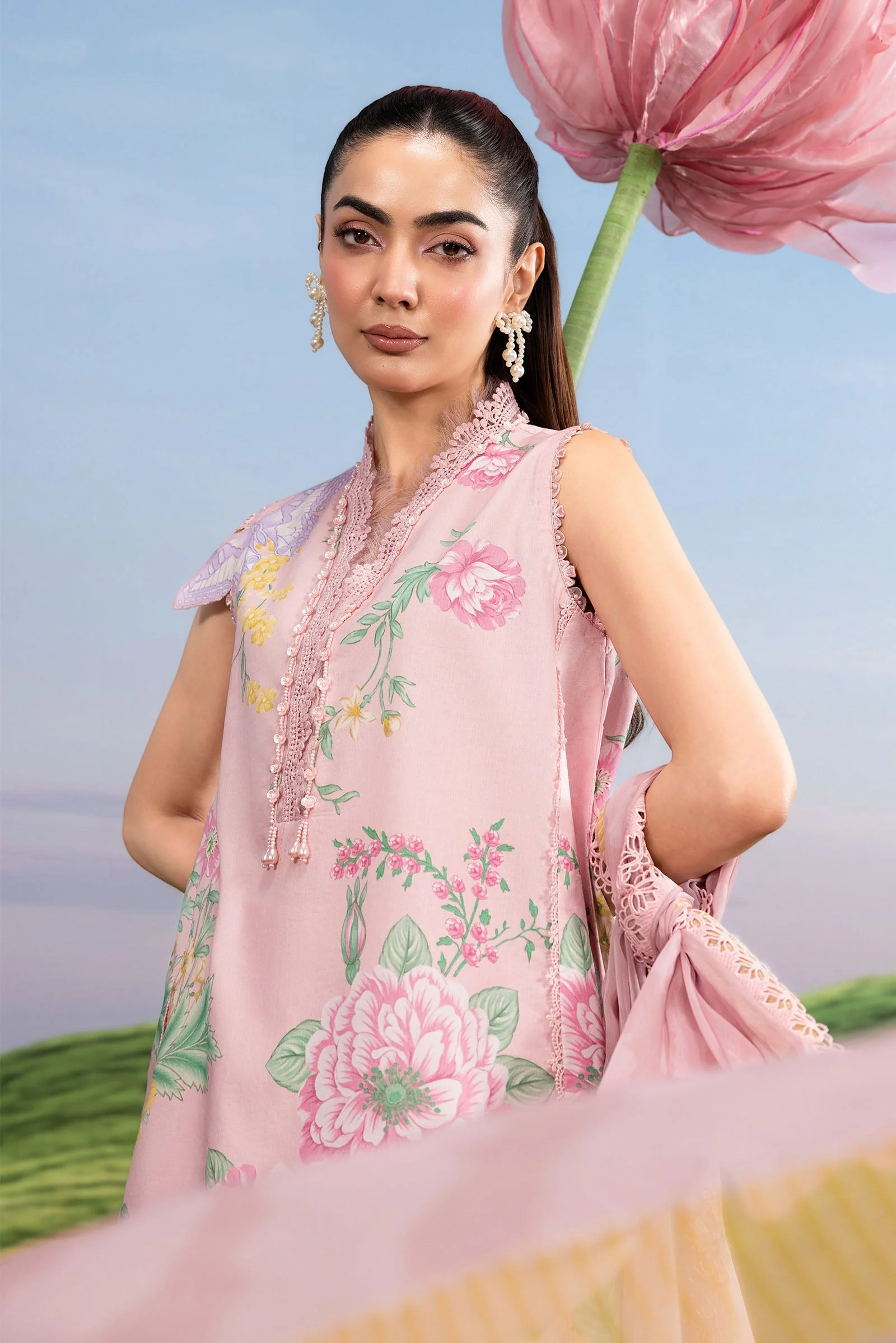 Maria B Stitched Embroidered 3 Piece D4A J(50&51)  NY 175 - Image 4