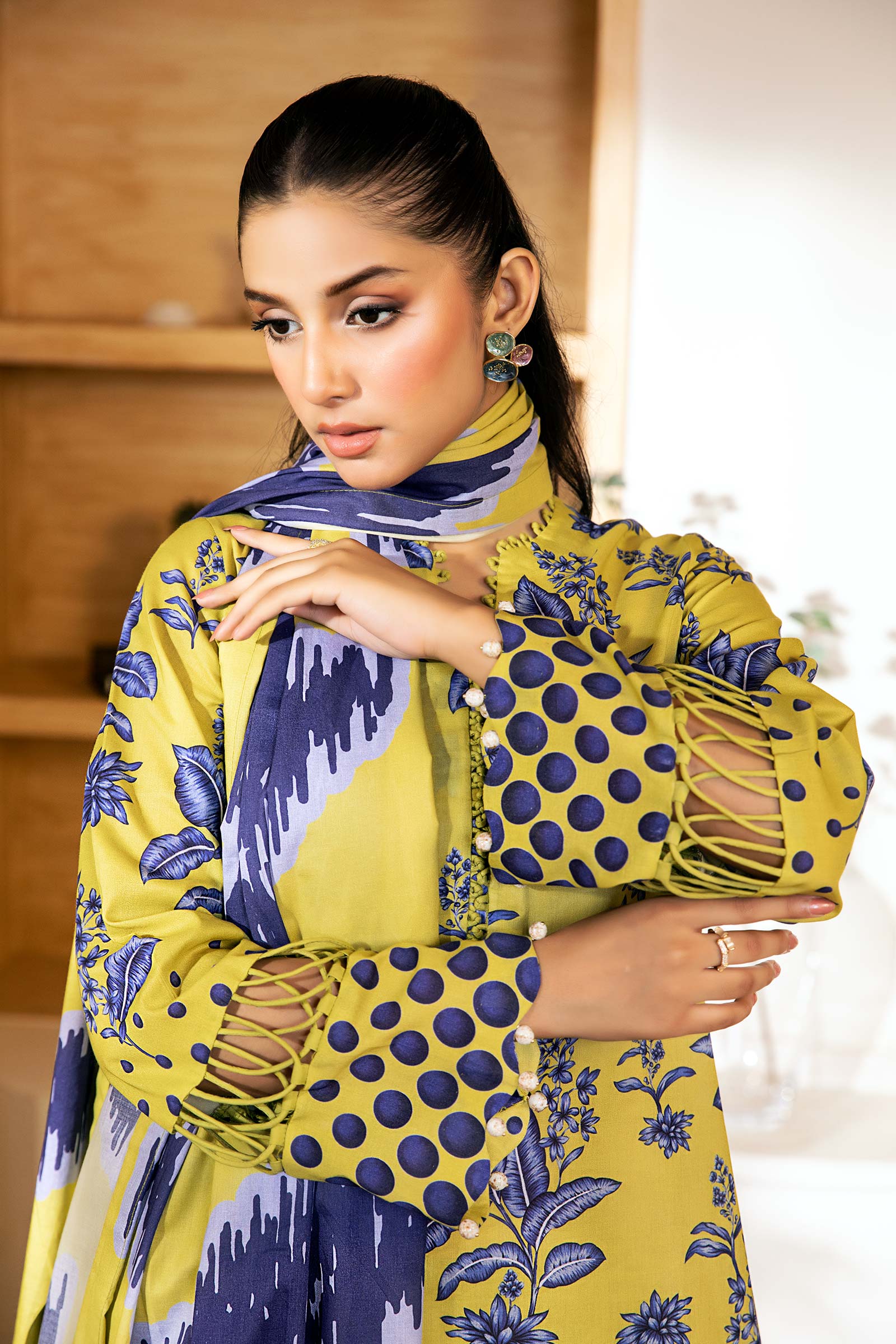 Maria B Stitched Lawn 3 Piece 2026 01 J(95) - Image 3