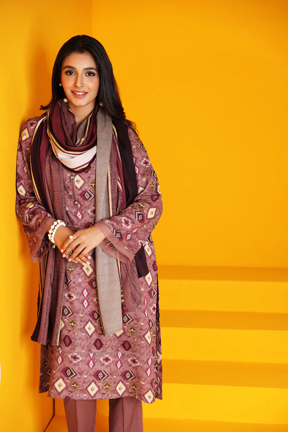 Nishat Stitched Linen 3 Piece 42206126 J(120) - Image 4