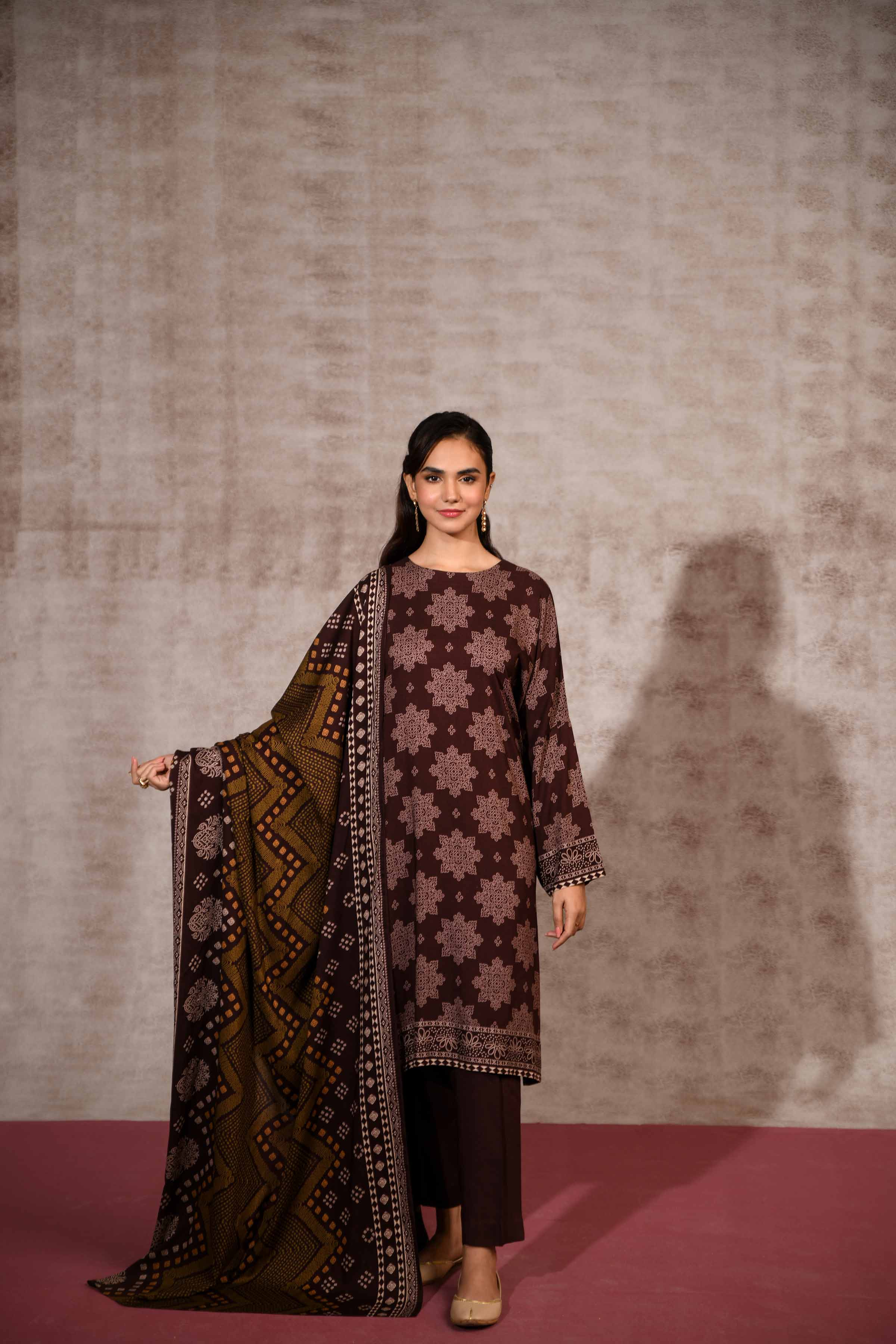 Nishat Stitched Linen 3 Piece 42303183 (124)
