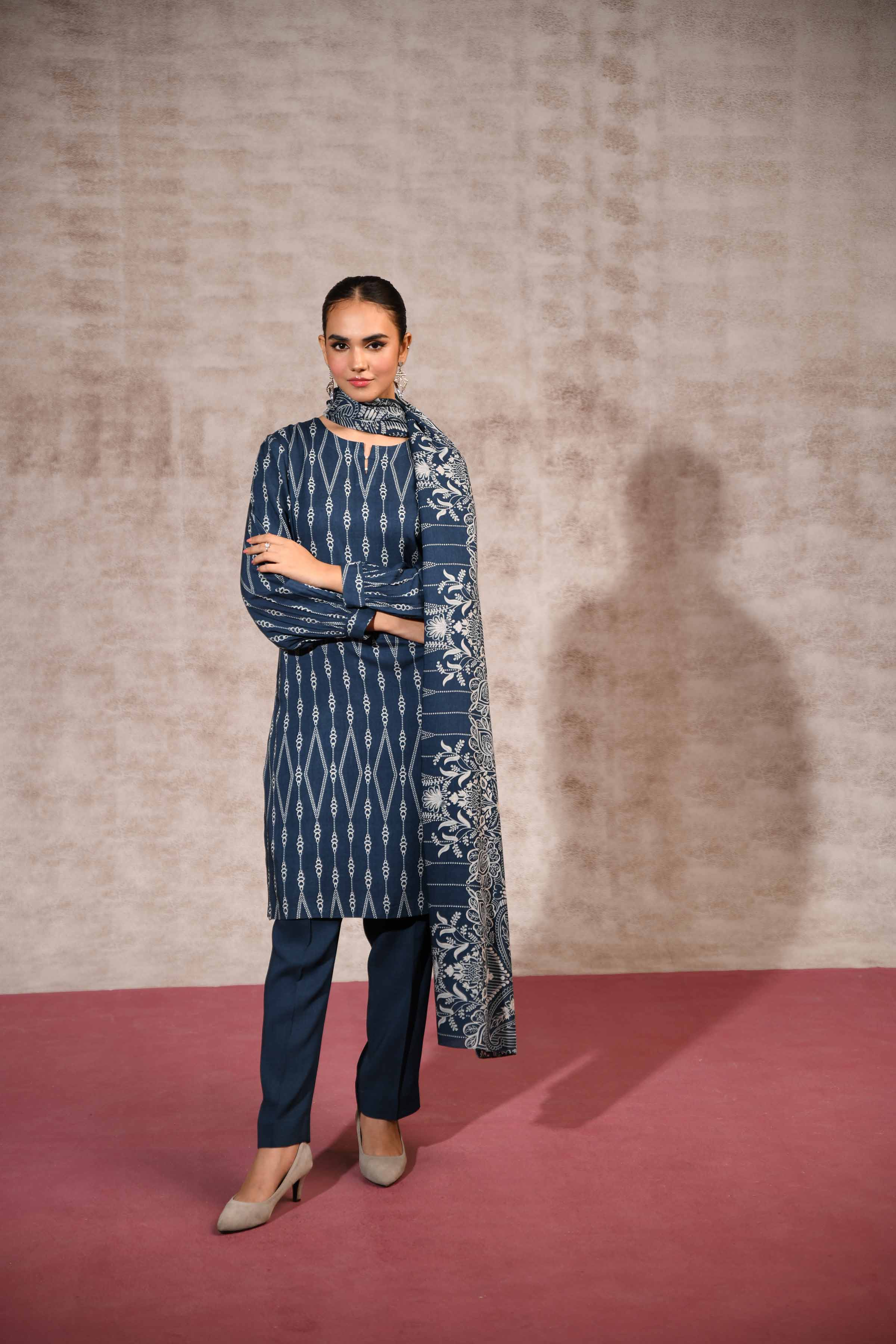 Nishat Stitched Linen 3 Piece 42303186 J(120) - Image 4