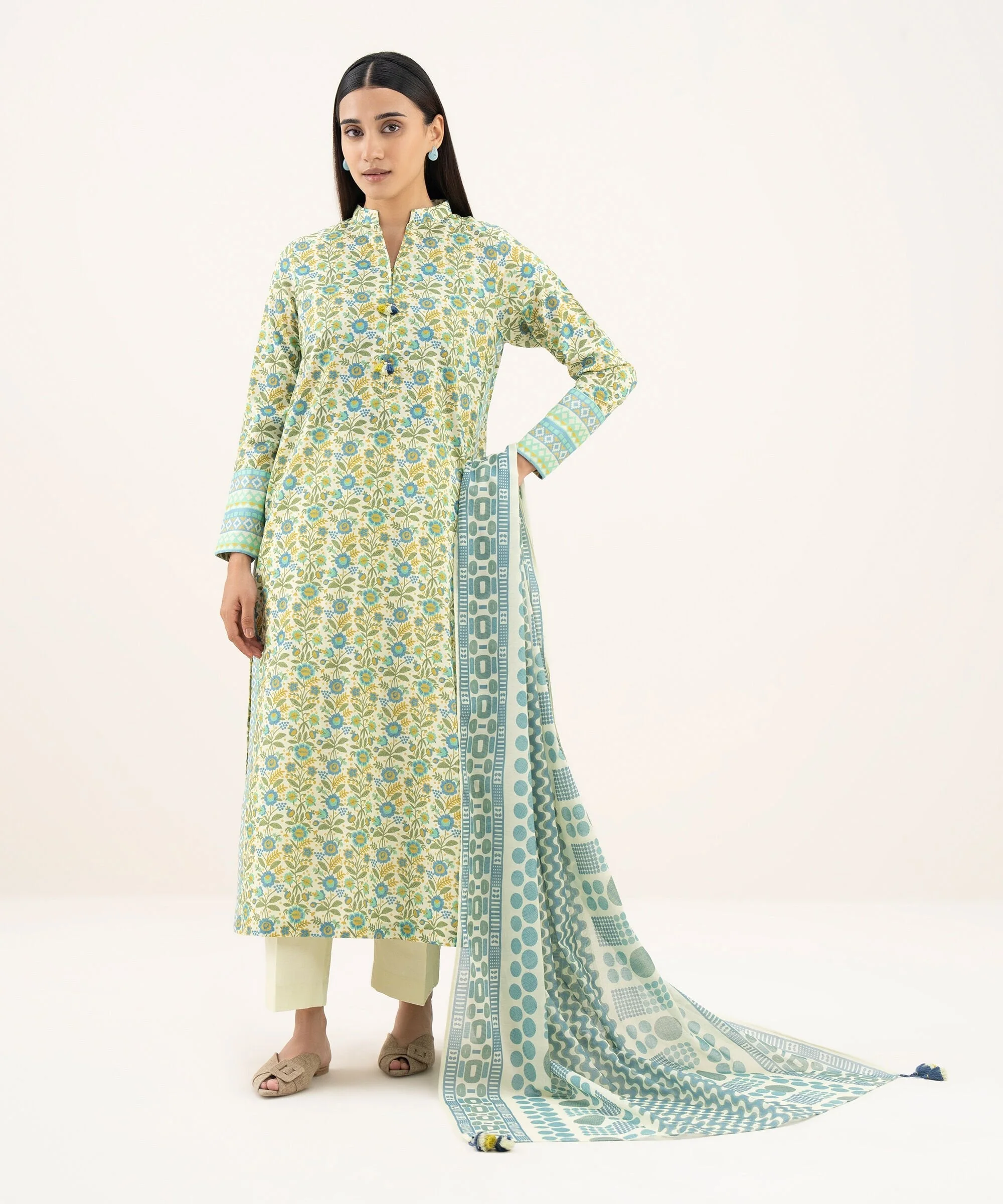 Sapphire Stitched 3 Piece Lawn 3PDDS26V0111 (Y-88) J(5) - Image 2