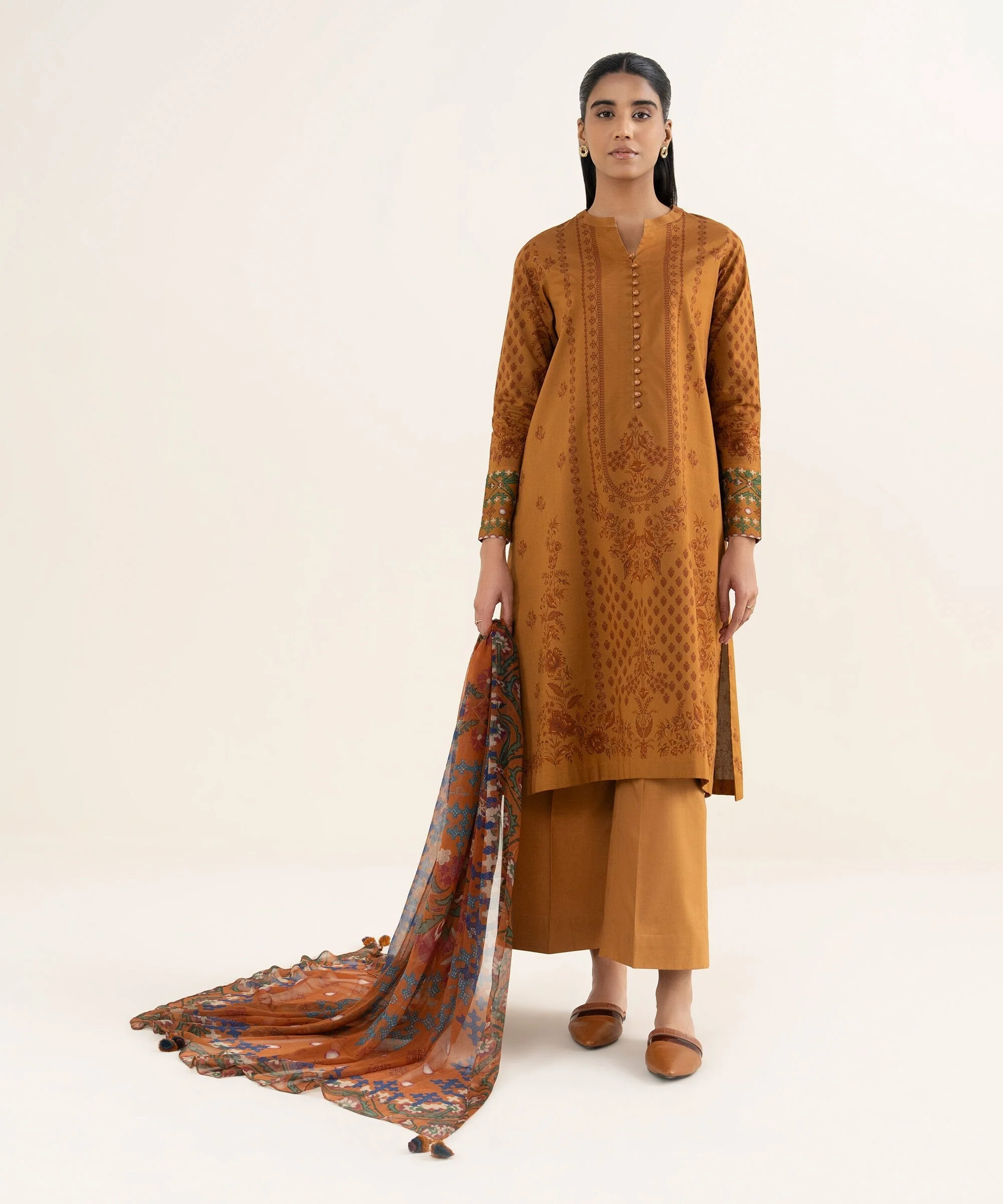 Sapphire Stitched 3 Piece Lawn PESGS26V023B (Y-180 178) J(9)
