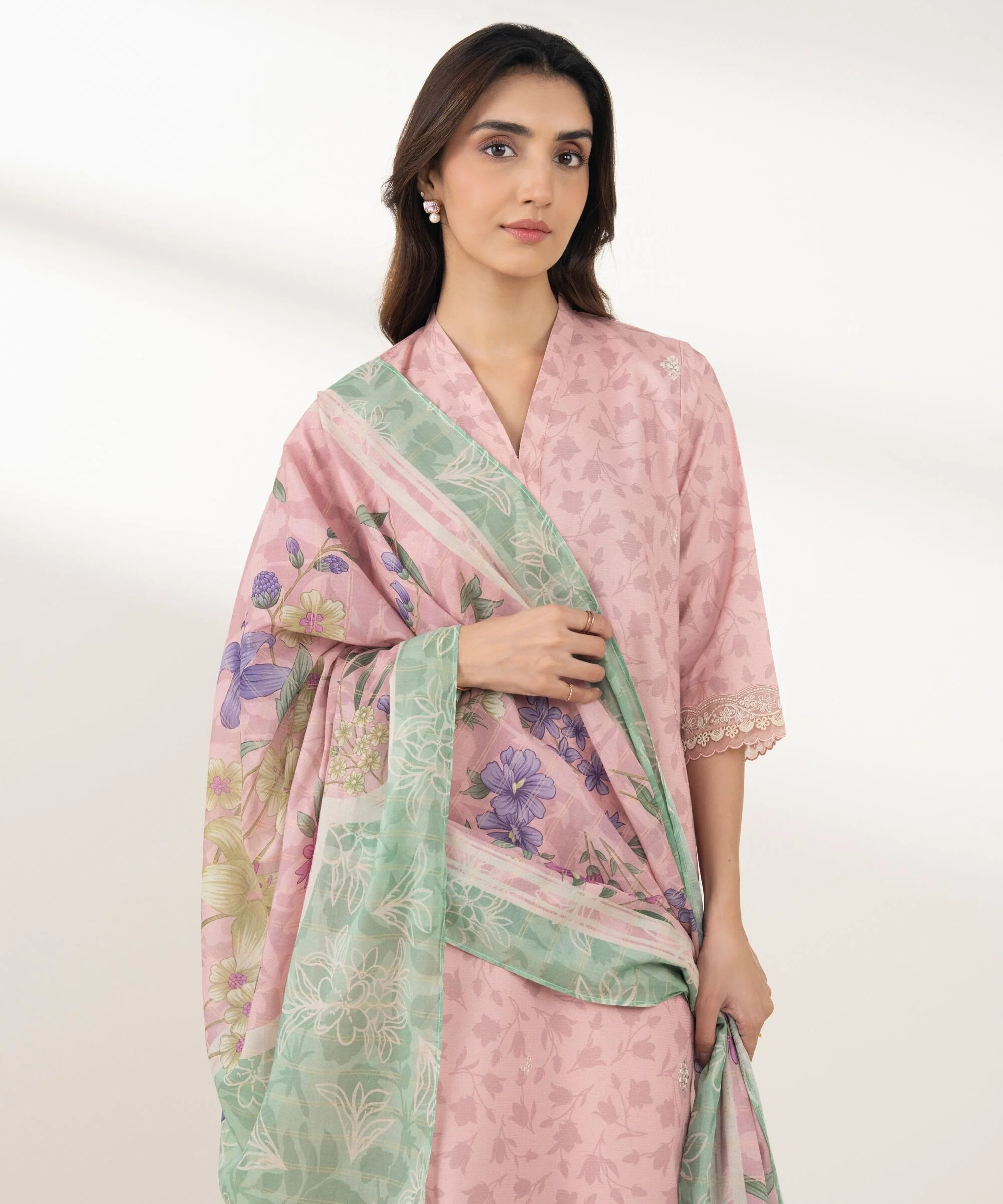 Sapphire Stitched 3 Piece ZARI Lawn PEDYS26V0122 (Y-180) J(8) - Image 2