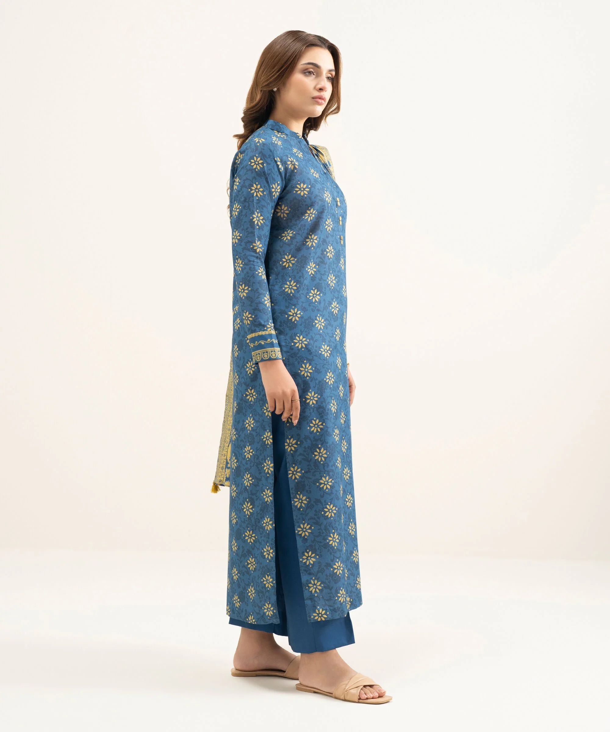 Sapphire Stitched Lawn 2 Piece U3P-DDS26V2-18 JM(60) - Image 2