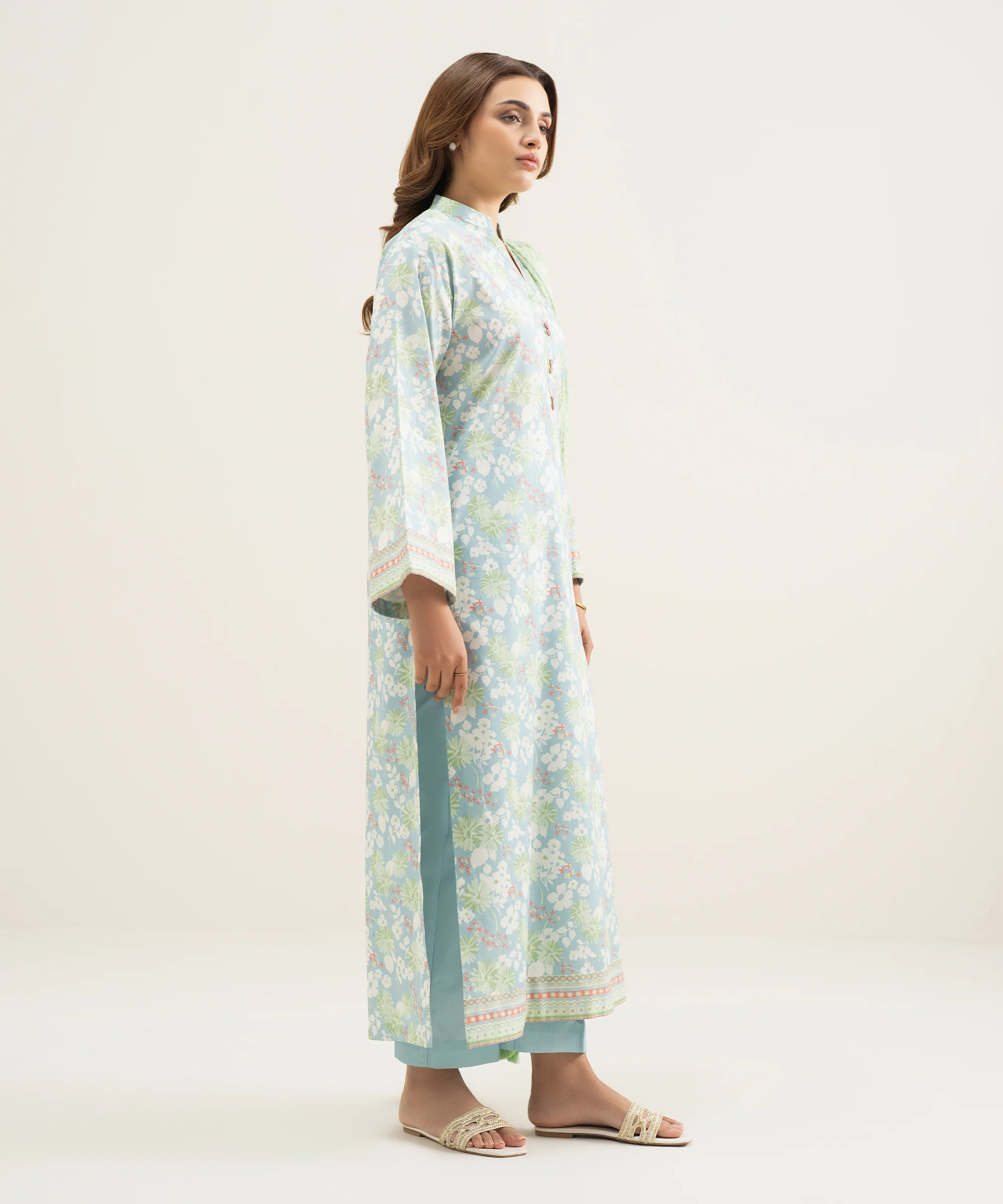 Sapphire Stitched Lawn 3 Piece U3P-DDS26V2-23 J(113) Y 186 - Image 2