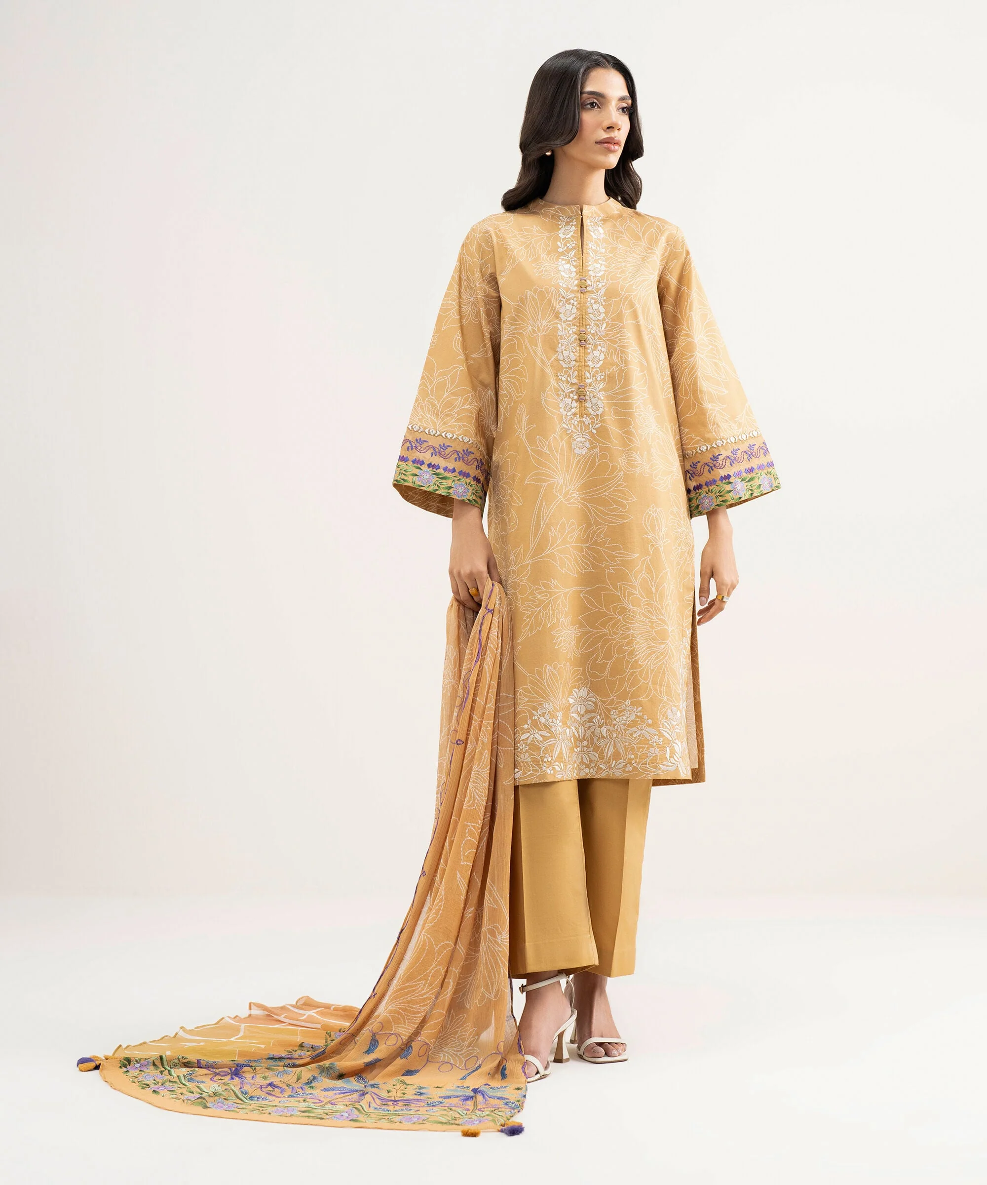 Sapphire Stitched Lawn 3 Piece U3PE-DYS26V3-25 J(51)